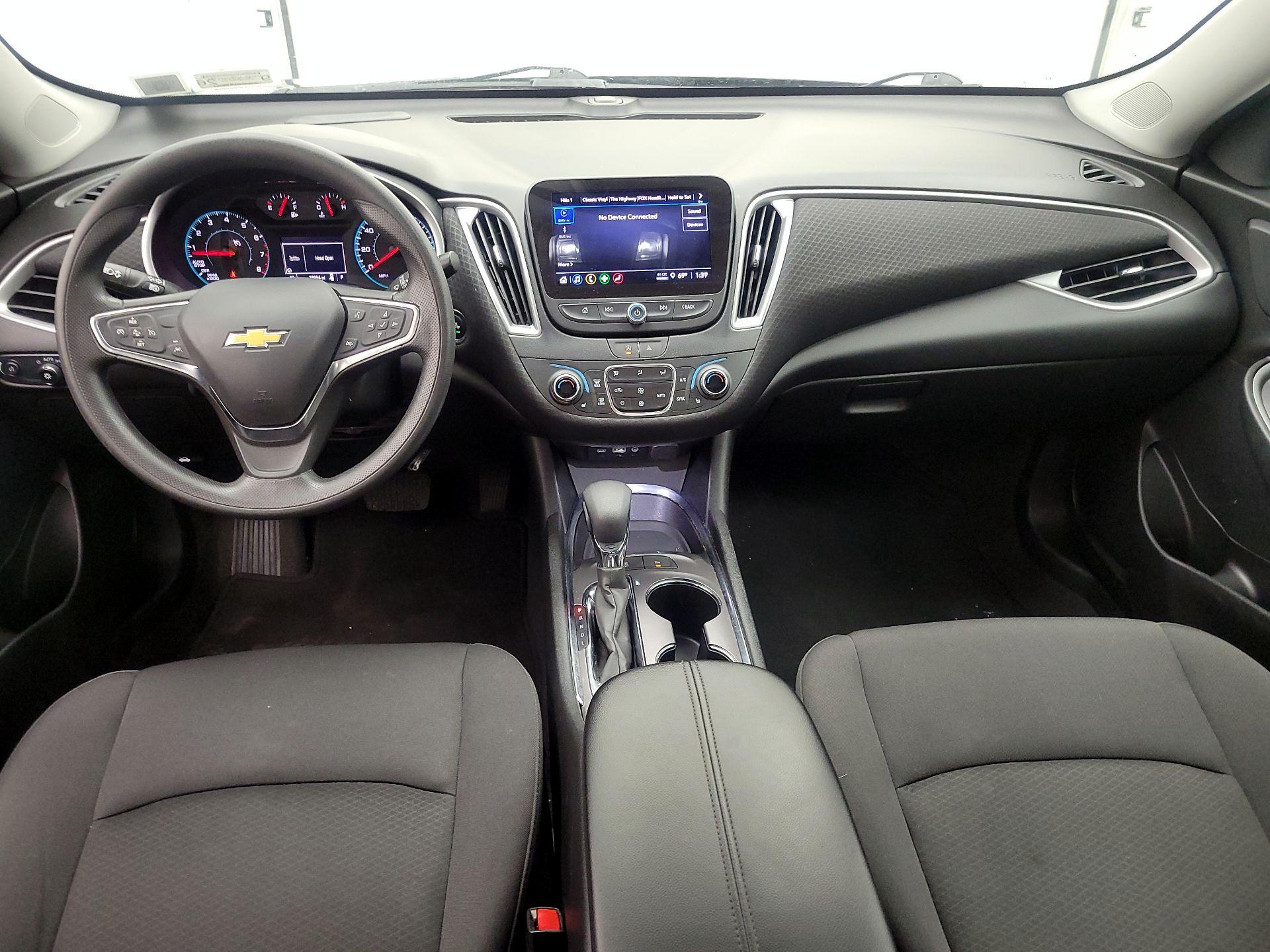 Thumbnail: 2024 Chevrolet Malibu - 9