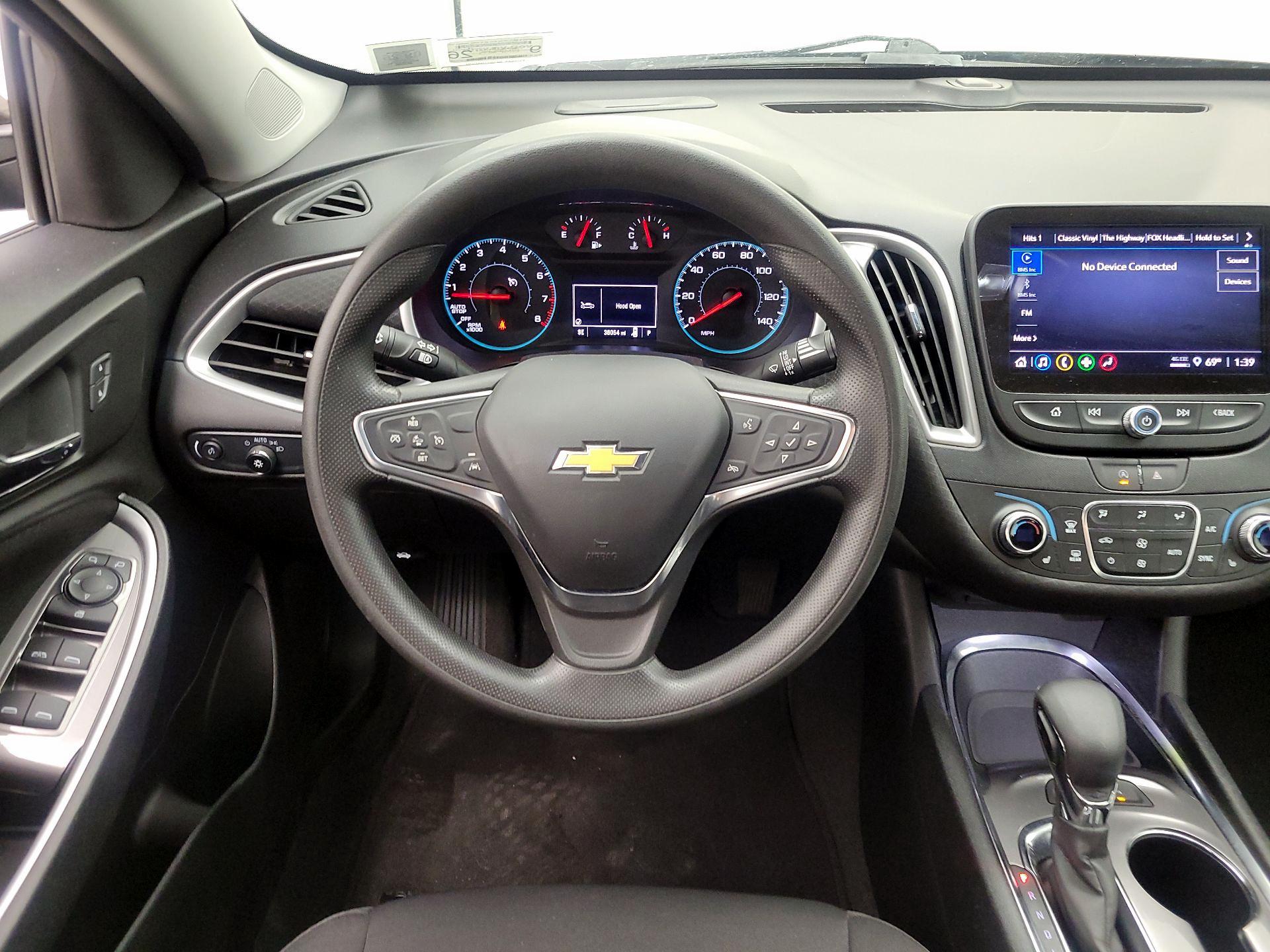 Thumbnail: 2024 Chevrolet Malibu - 10