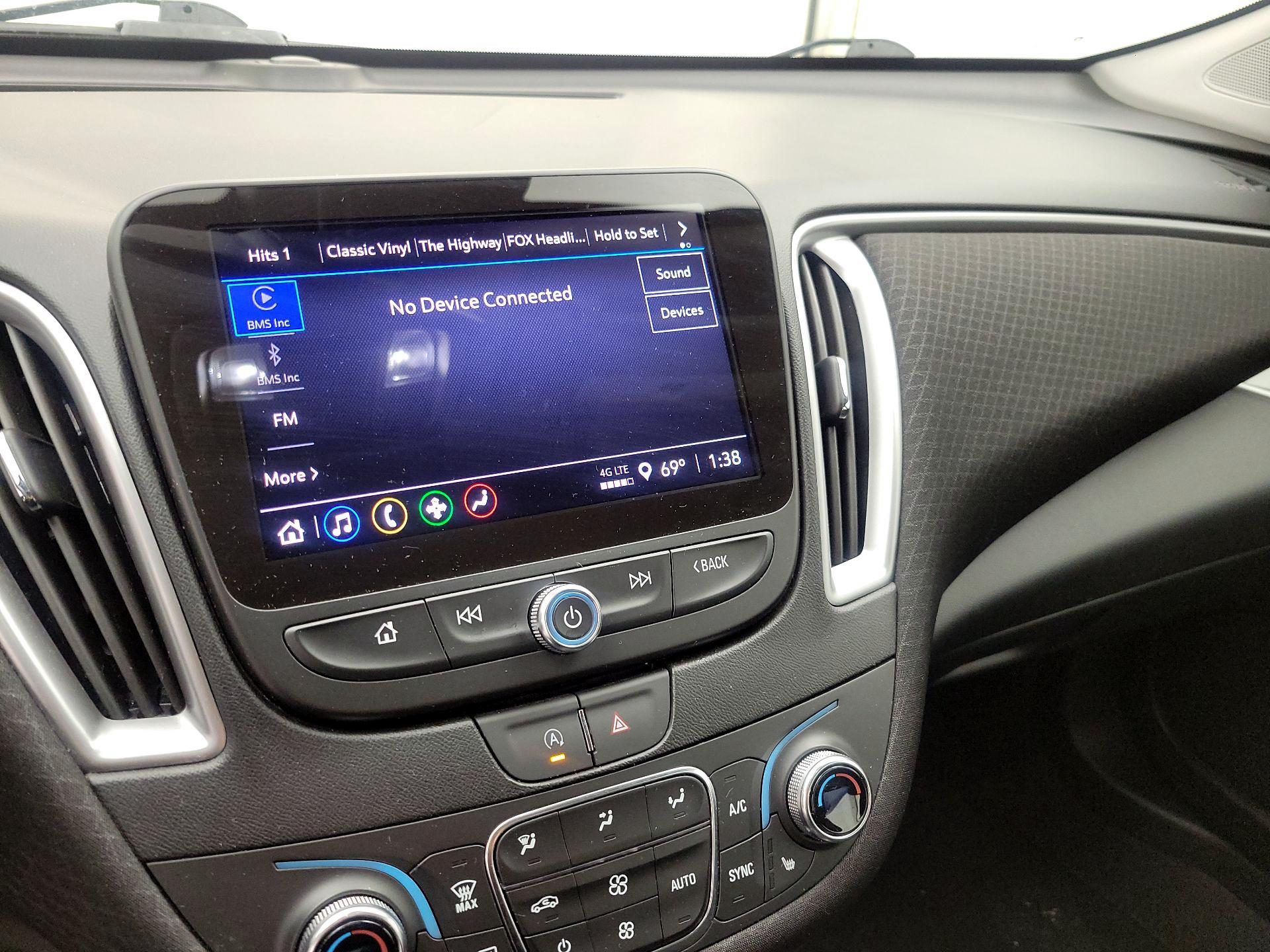 Thumbnail: 2024 Chevrolet Malibu - 15