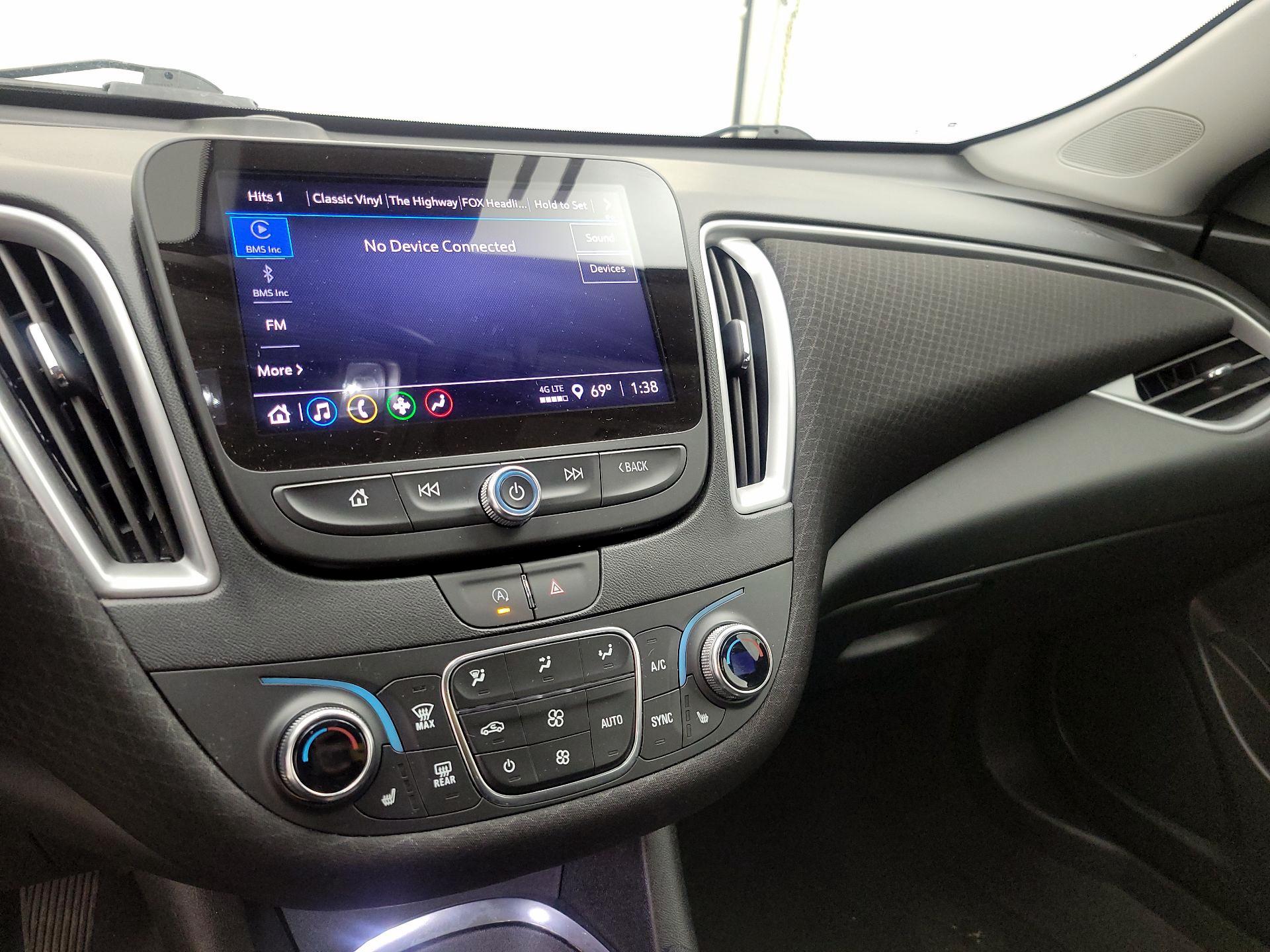 Thumbnail: 2024 Chevrolet Malibu - 16