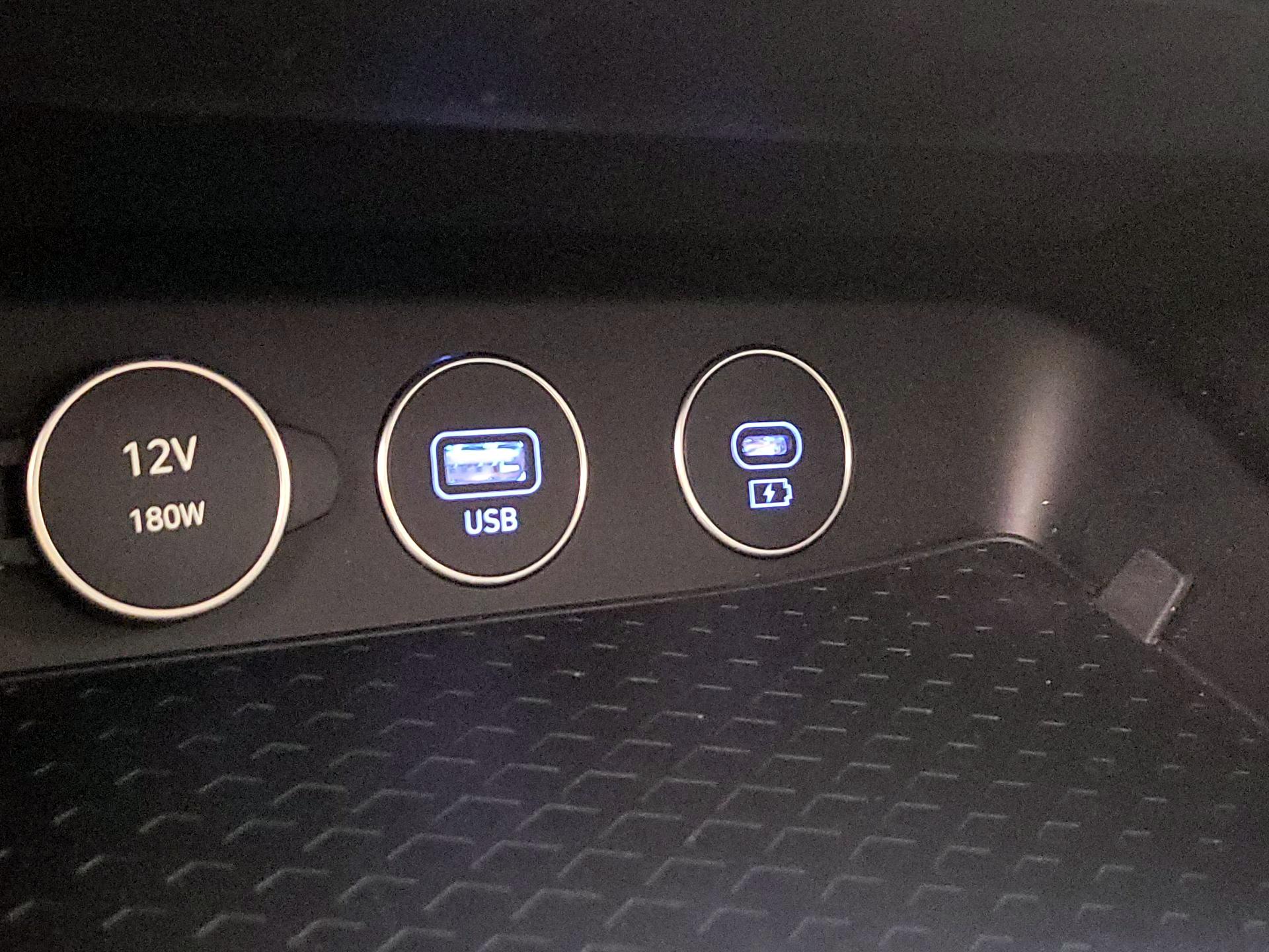 Thumbnail: 2025 Genesis G70 - 19