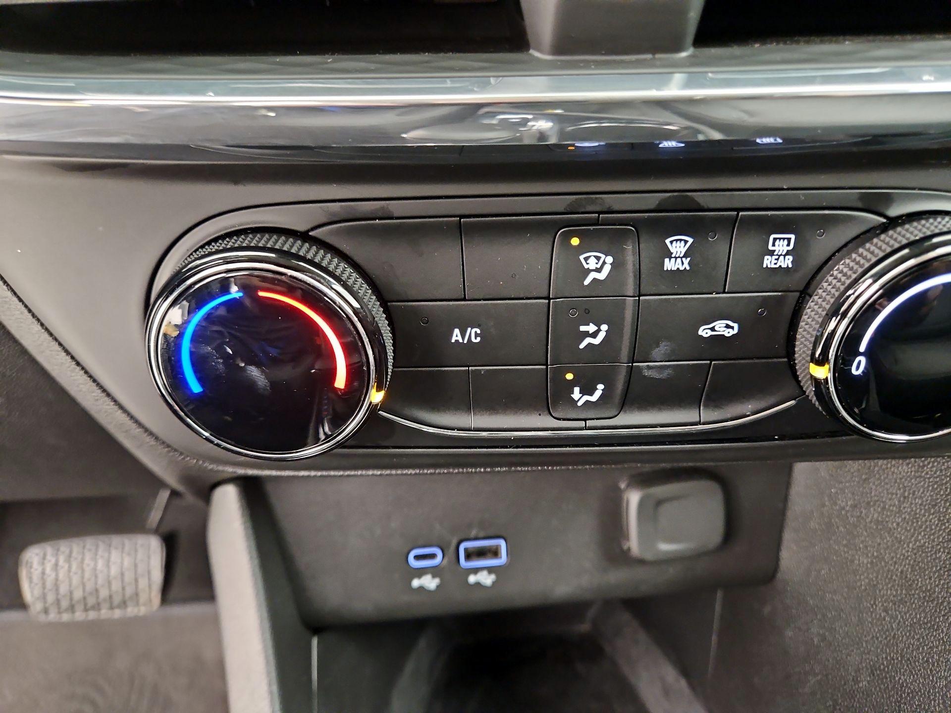 Thumbnail: 2025 Buick Encore GX - 16