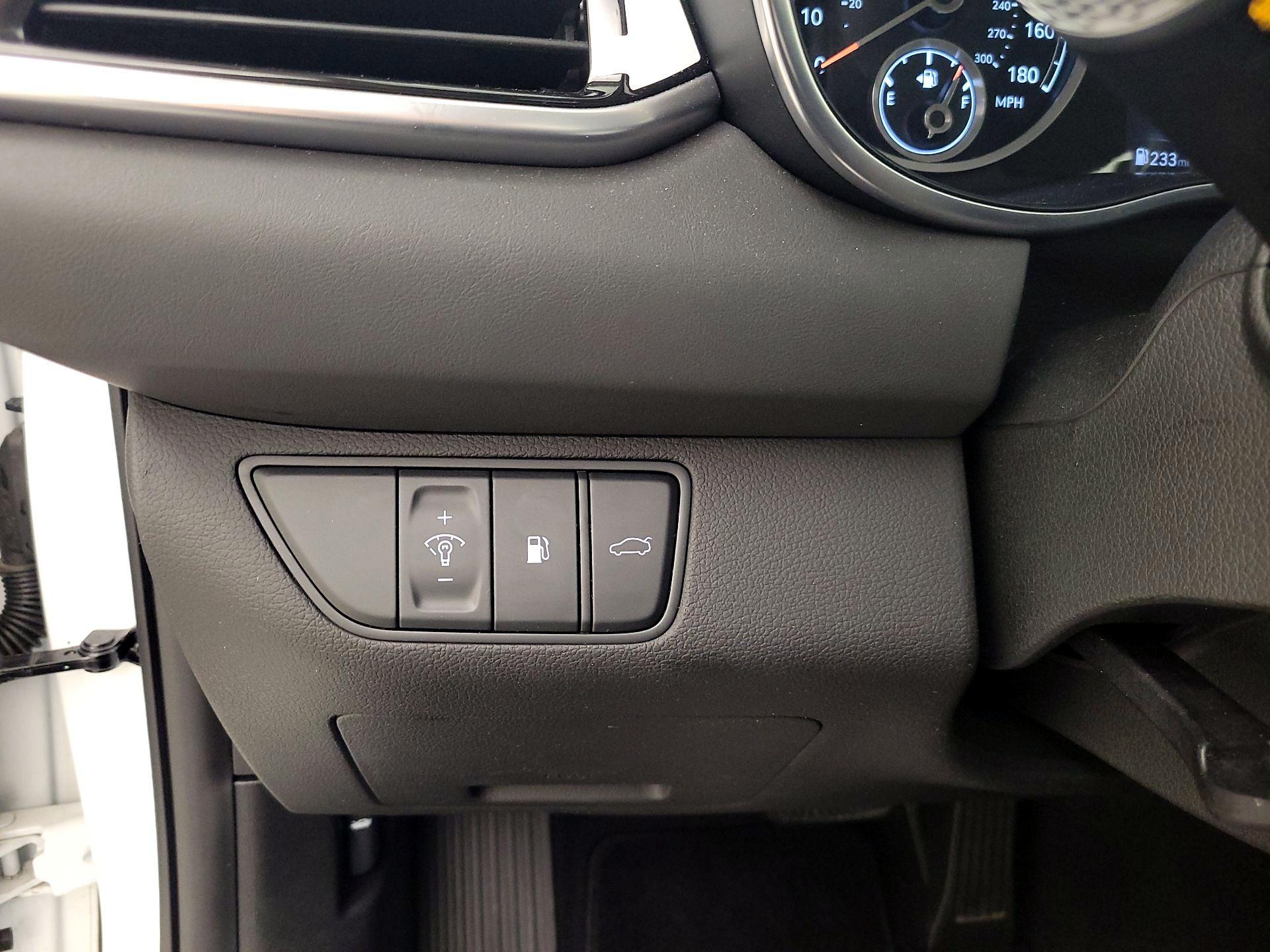 Thumbnail: 2025 Genesis G70 - 13