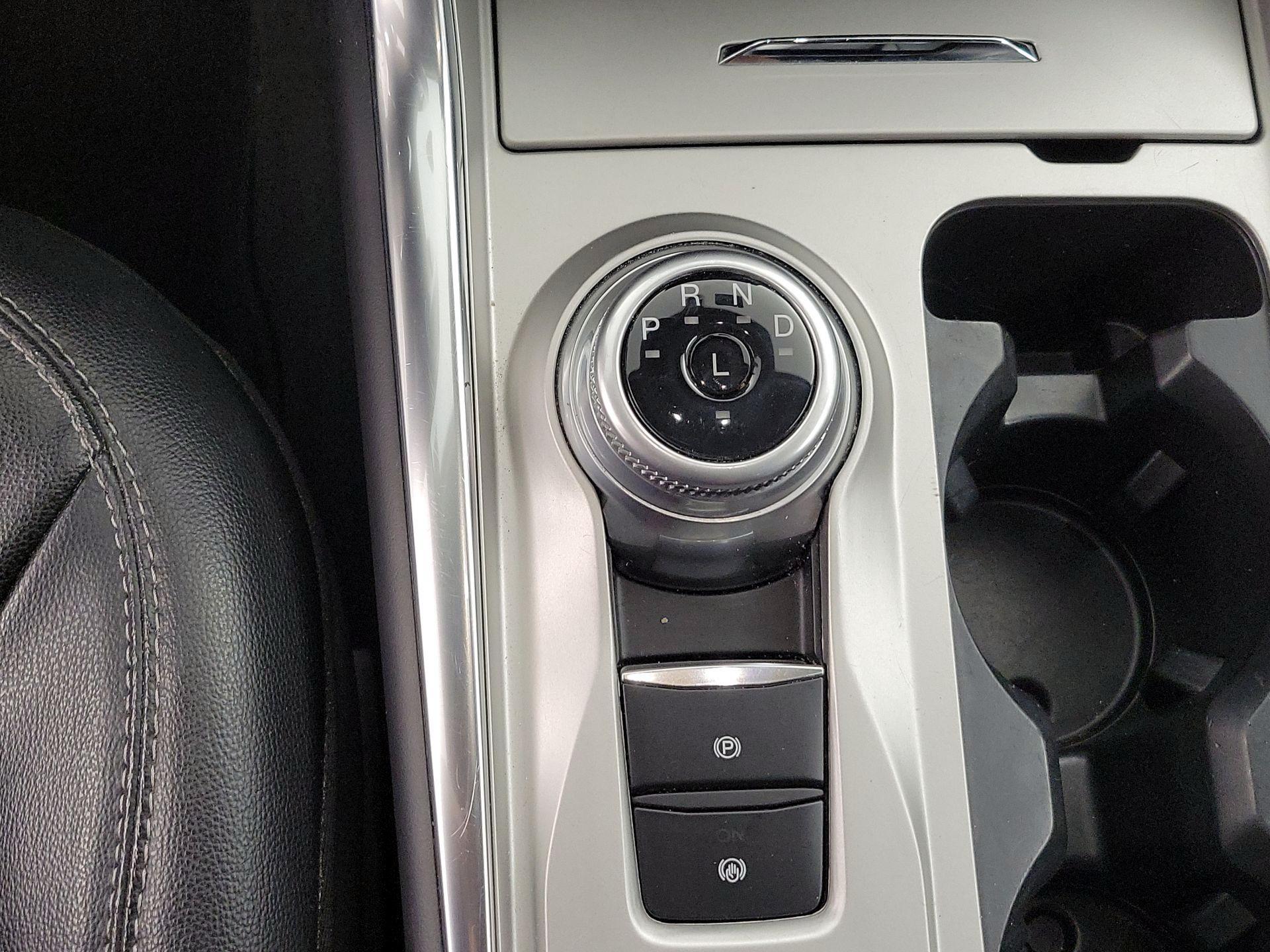 Thumbnail: 2023 Ford Explorer - 18