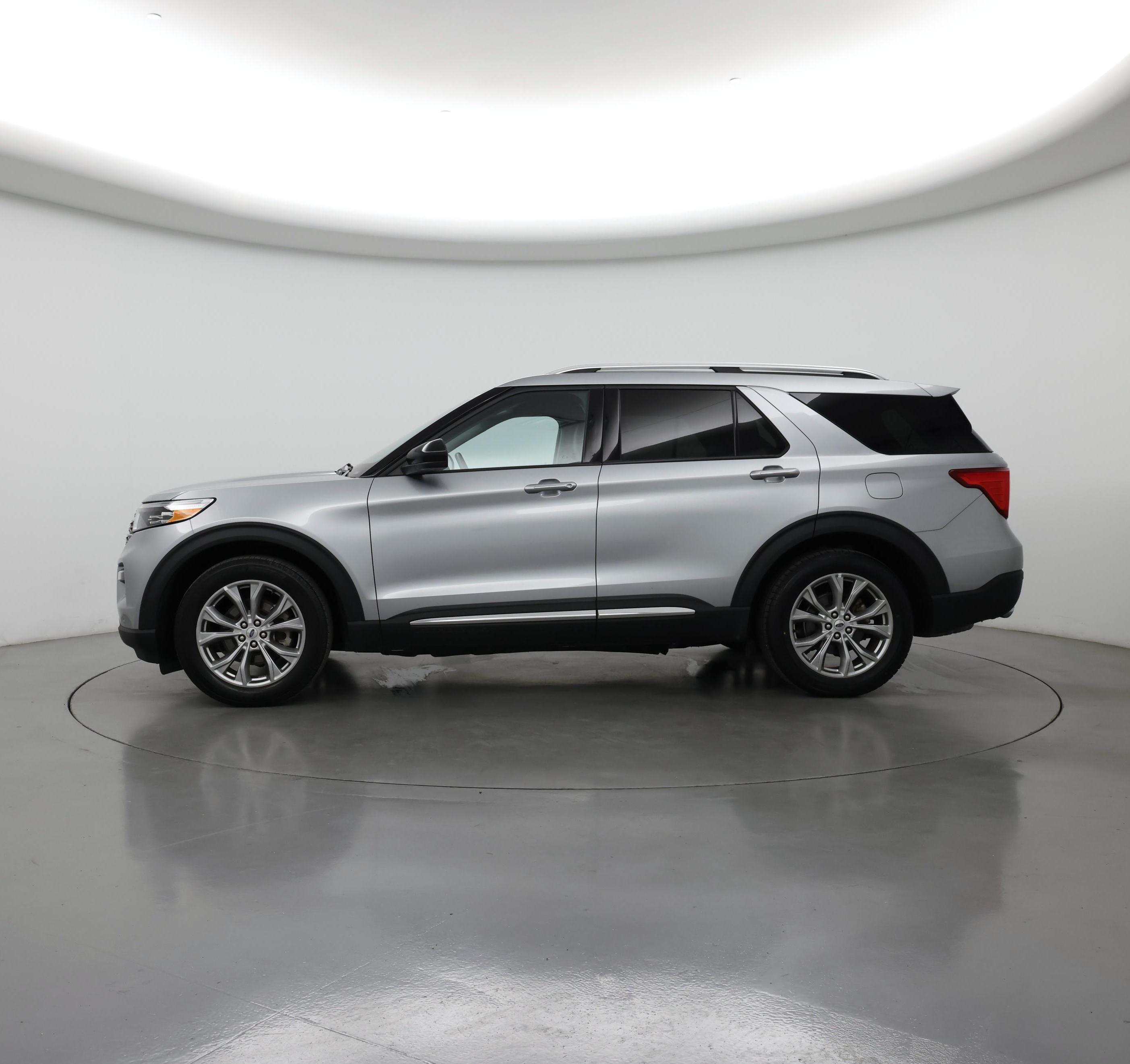 Thumbnail: 2023 Ford Explorer - 3