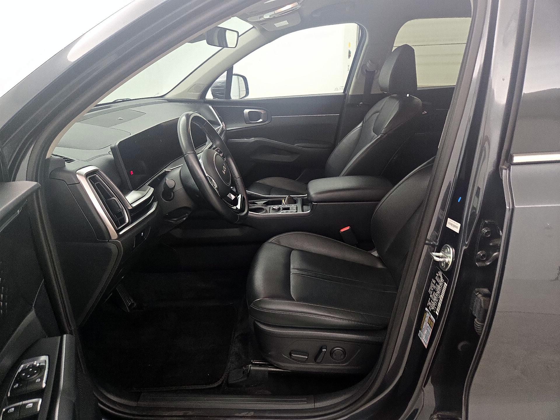 Thumbnail: 2024 Kia Sorento - 11