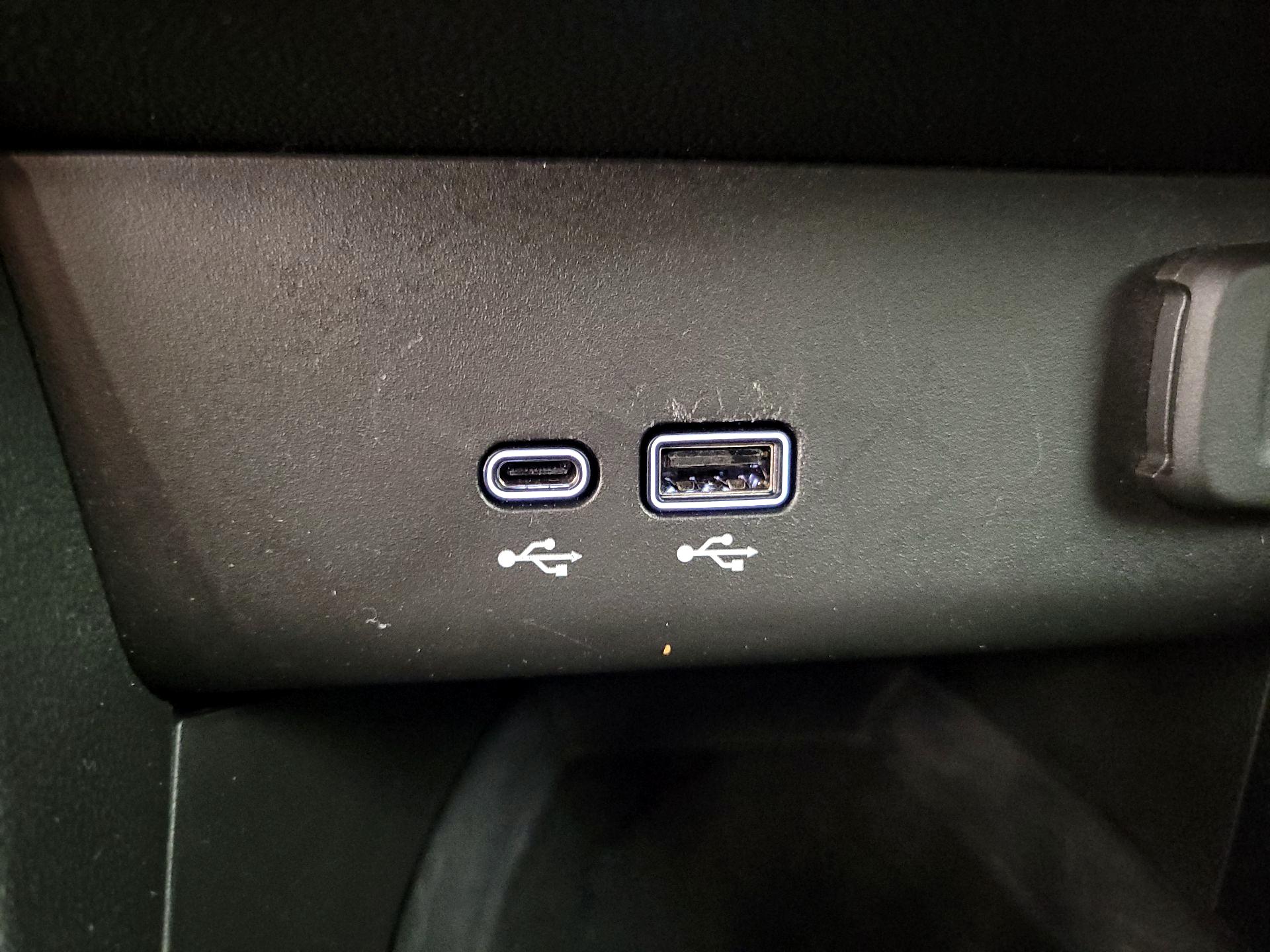 Thumbnail: 2025 Buick Encore GX - 18