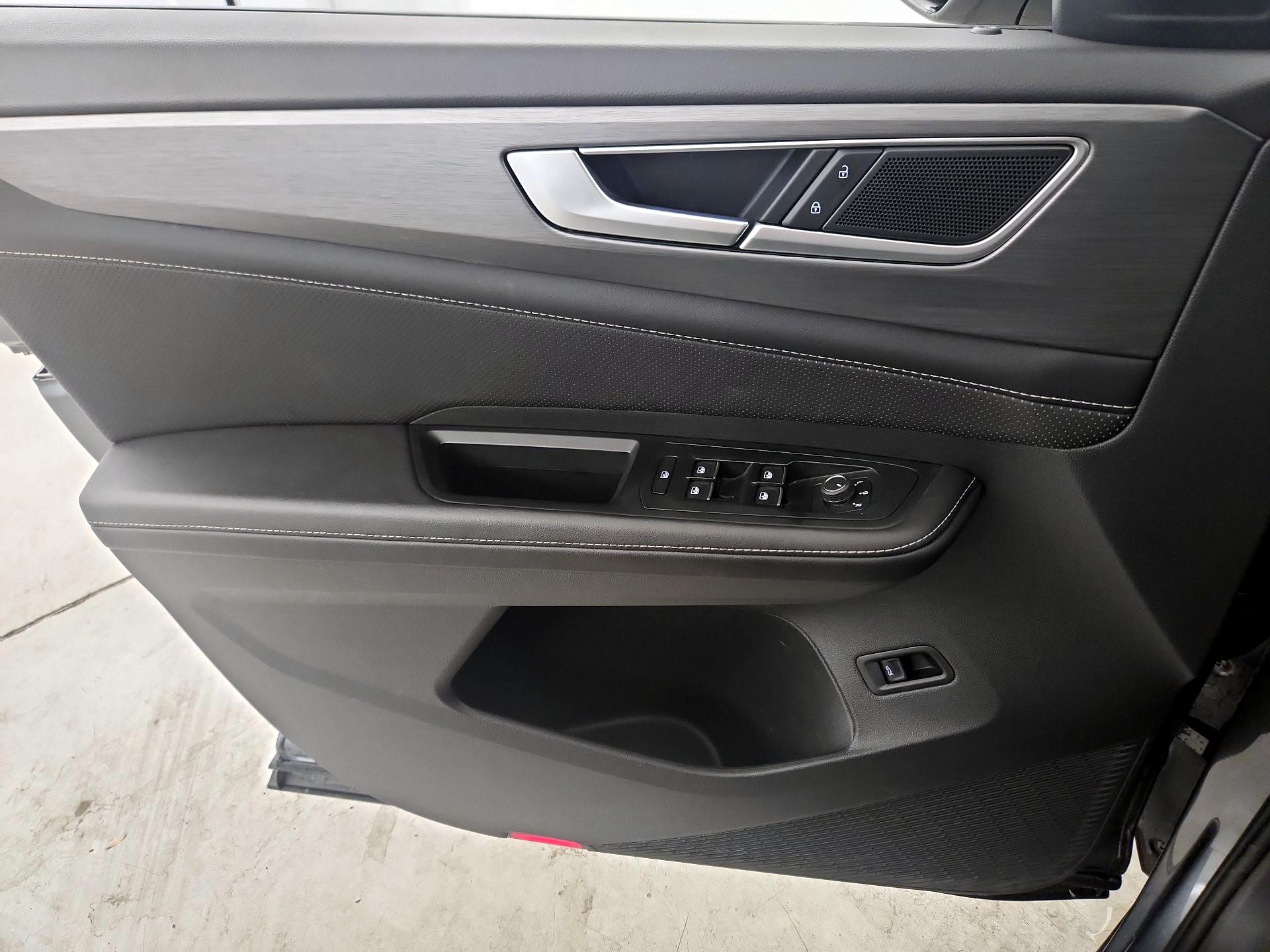 Thumbnail: 2025 Volkswagen Atlas - 12