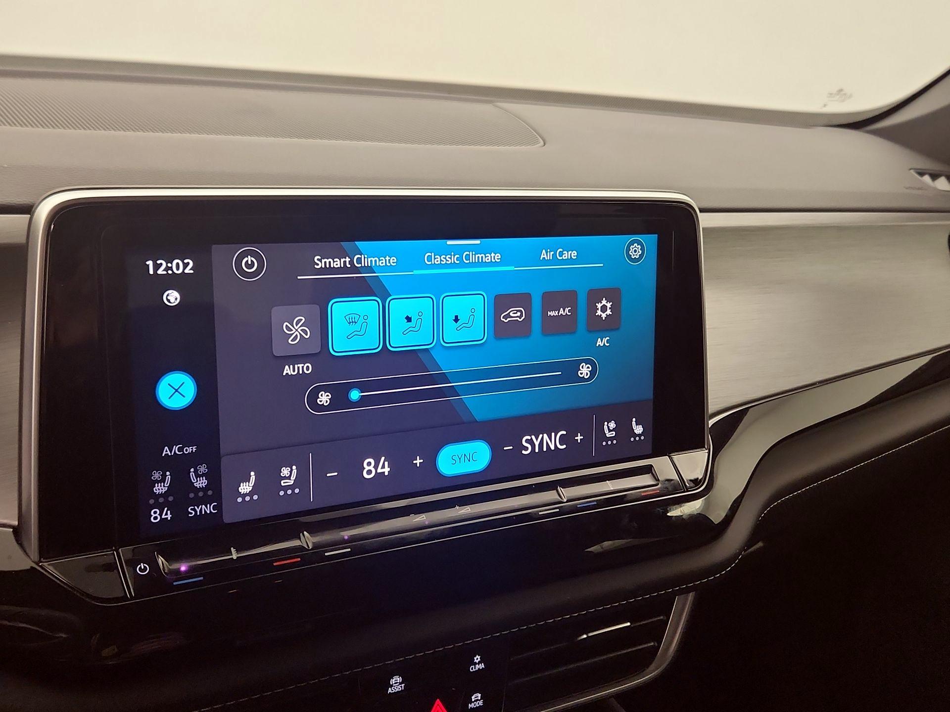 Thumbnail: 2025 Volkswagen Atlas - 16