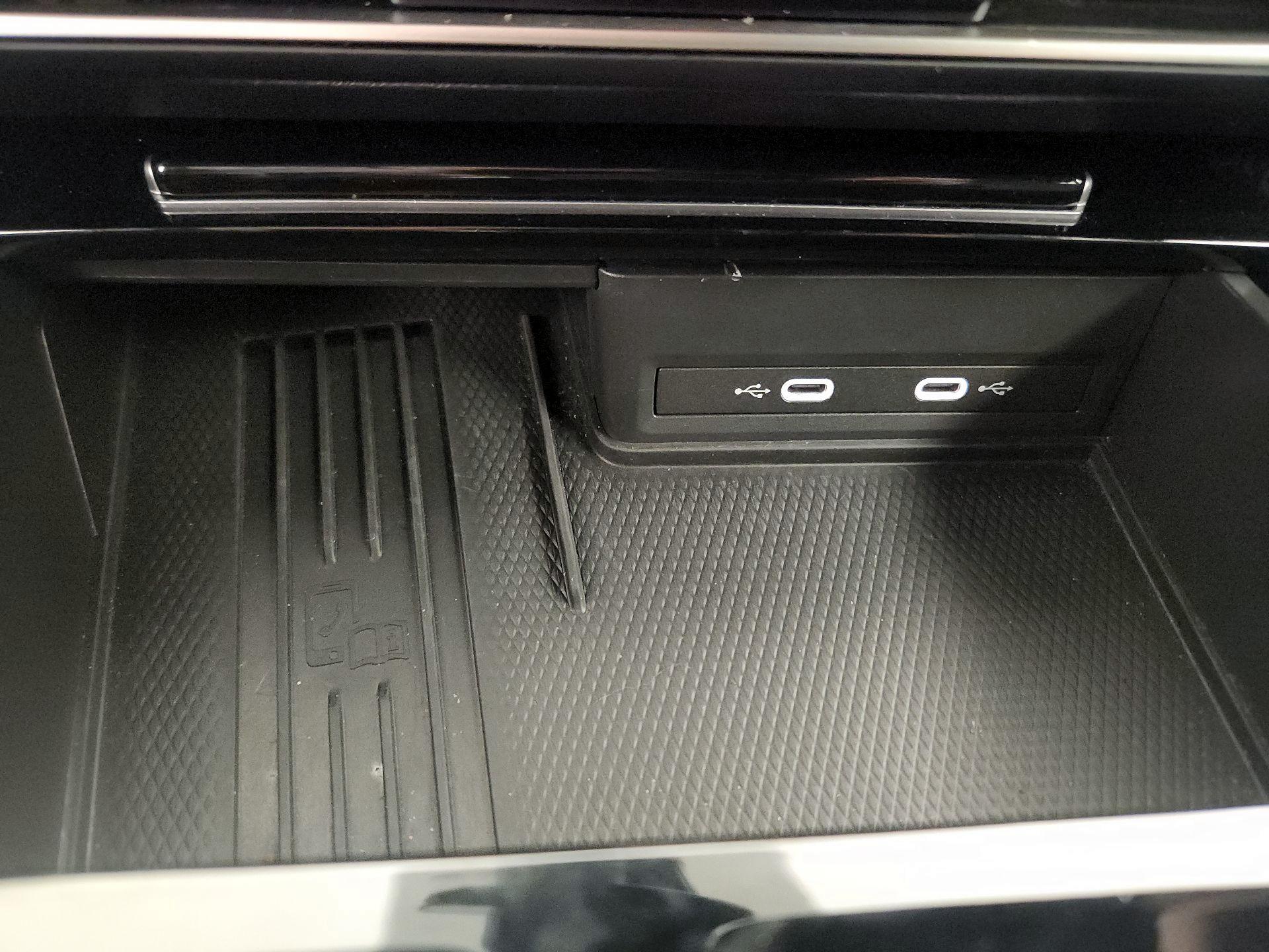 Thumbnail: 2025 Volkswagen Atlas - 18