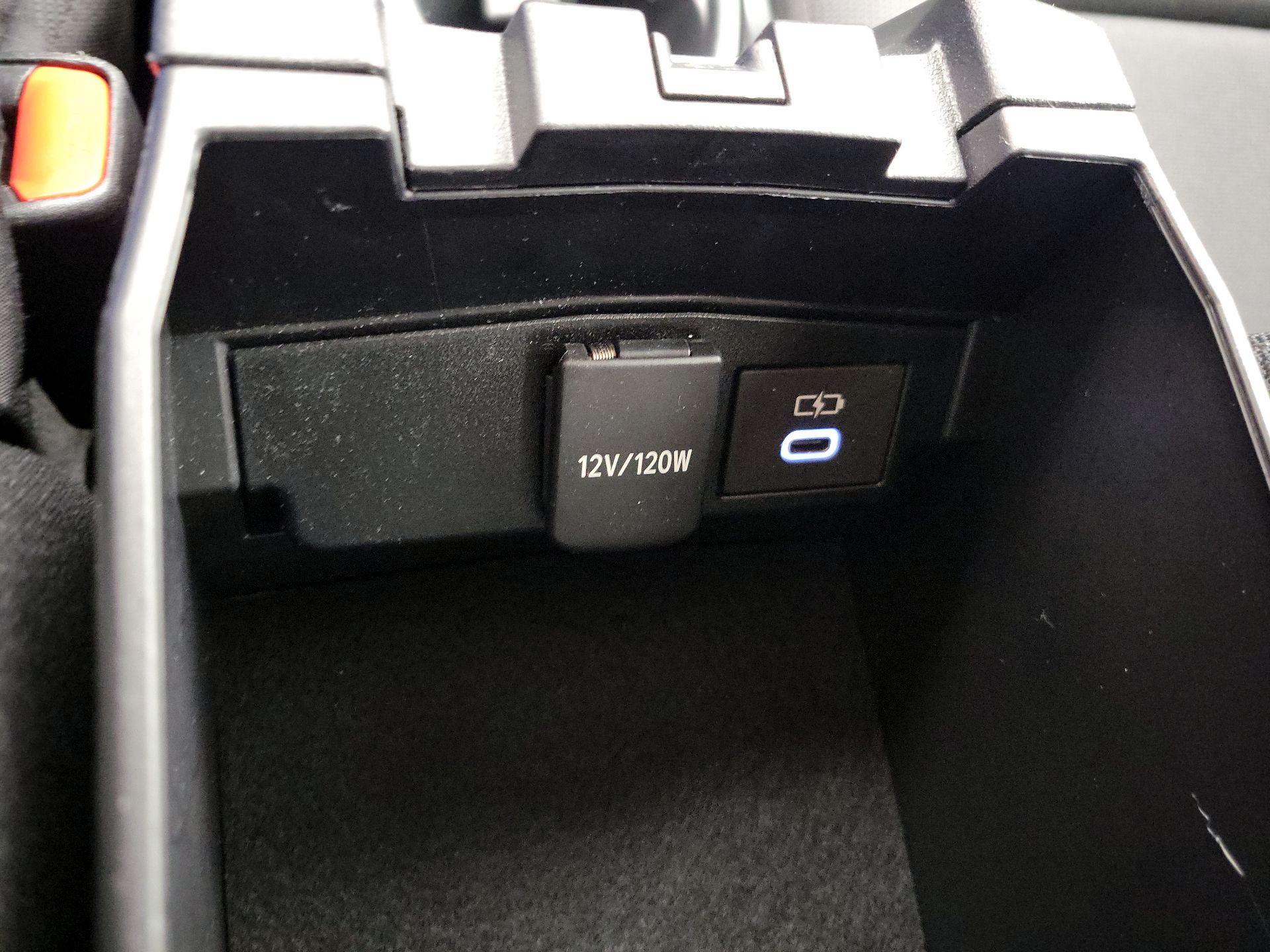 Thumbnail: 2025 Toyota Corolla - 18