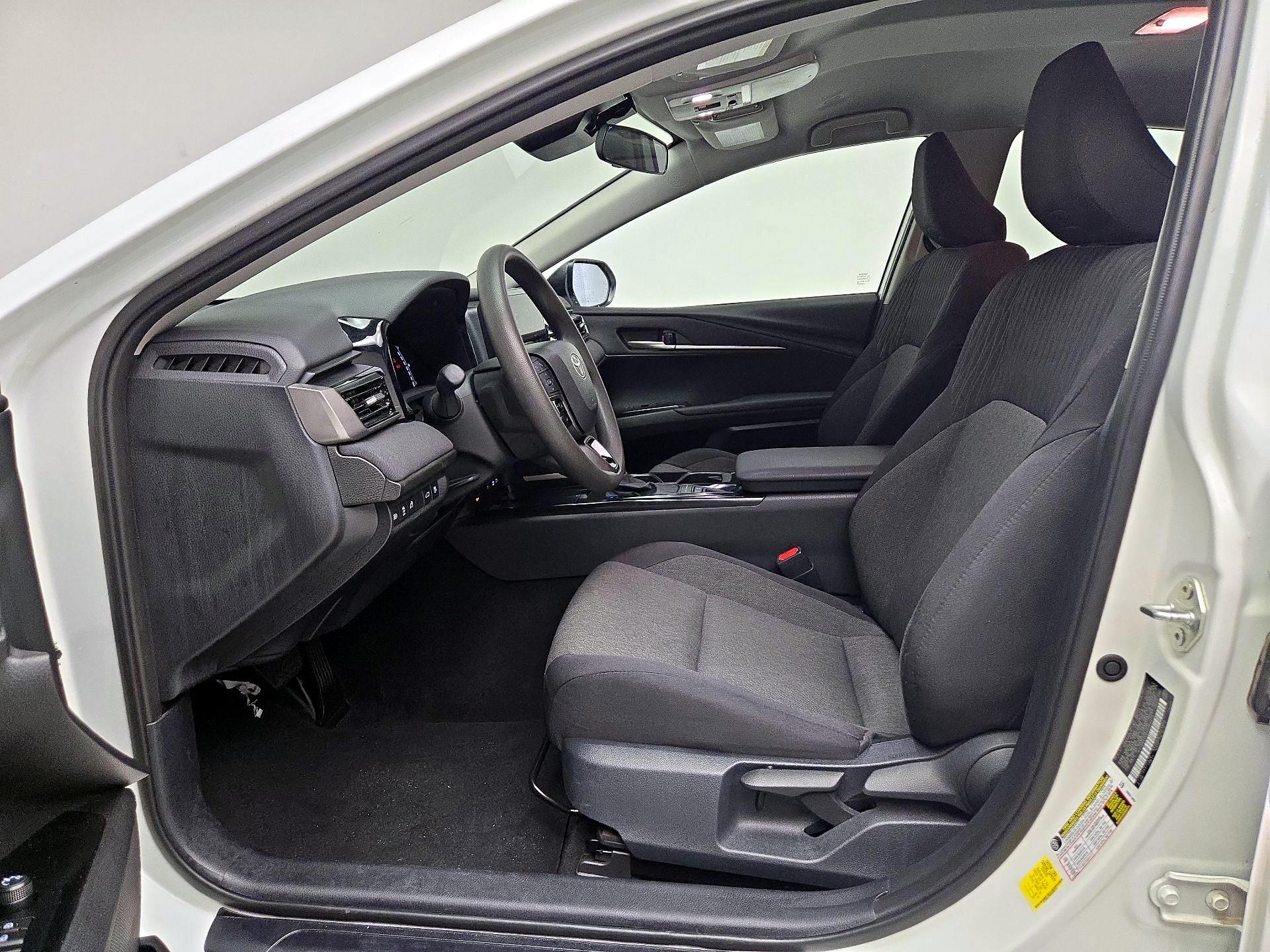 Thumbnail: 2025 Toyota Camry - 11