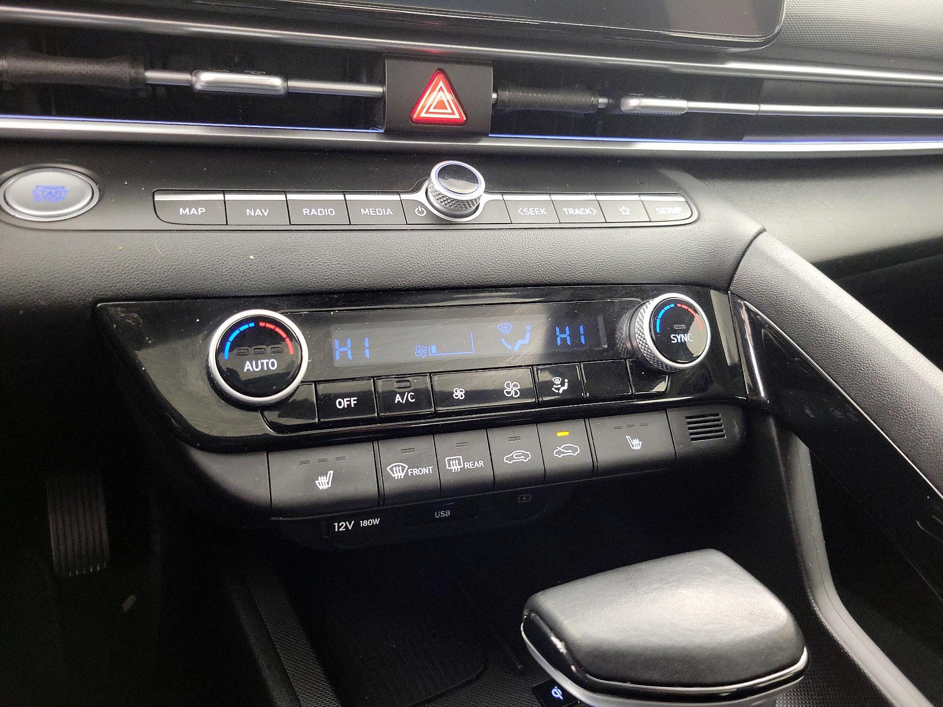 Thumbnail: 2025 Hyundai Elantra - 17