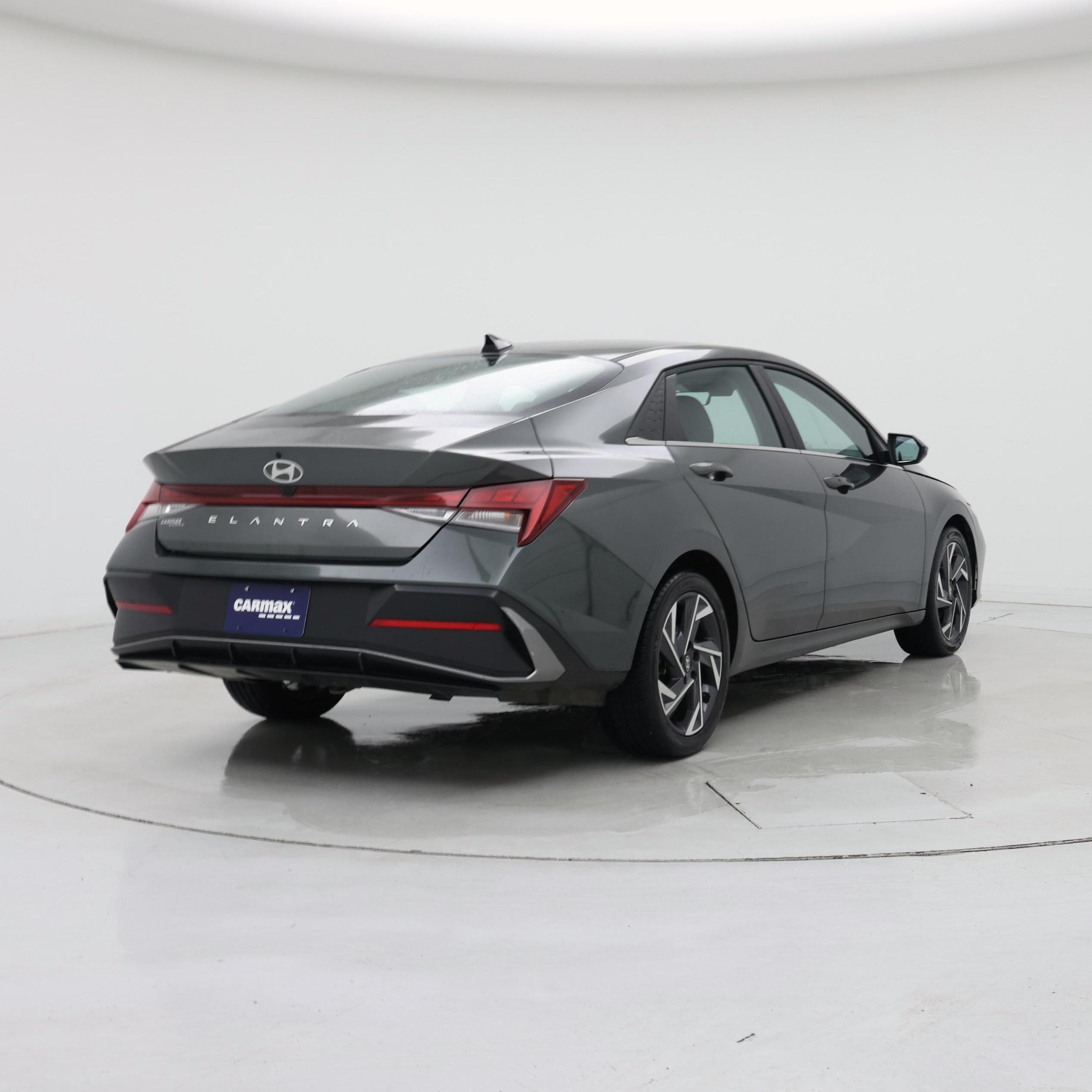 Thumbnail: 2025 Hyundai Elantra - 8