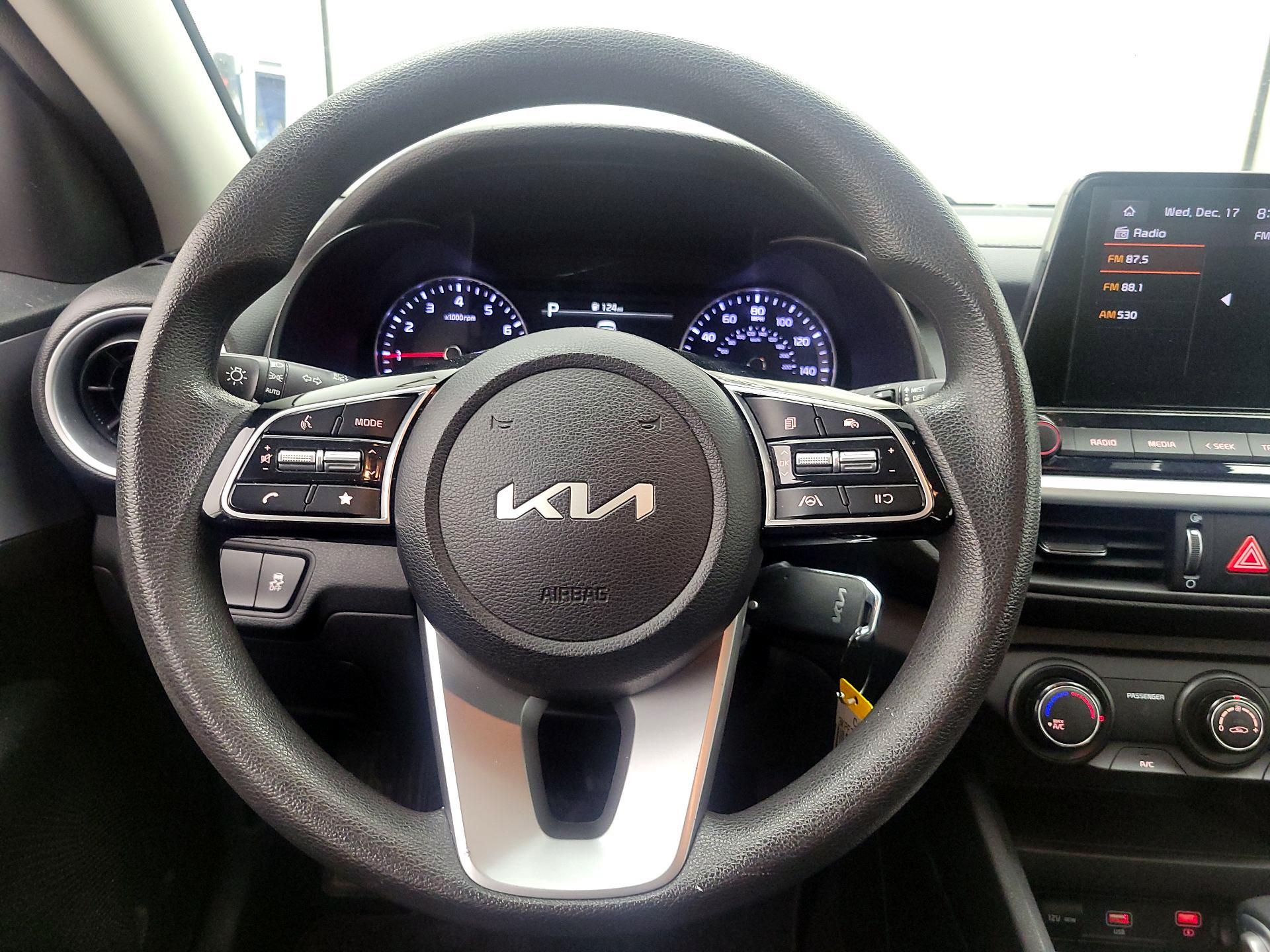 Thumbnail: 2024 Kia Forte - 10