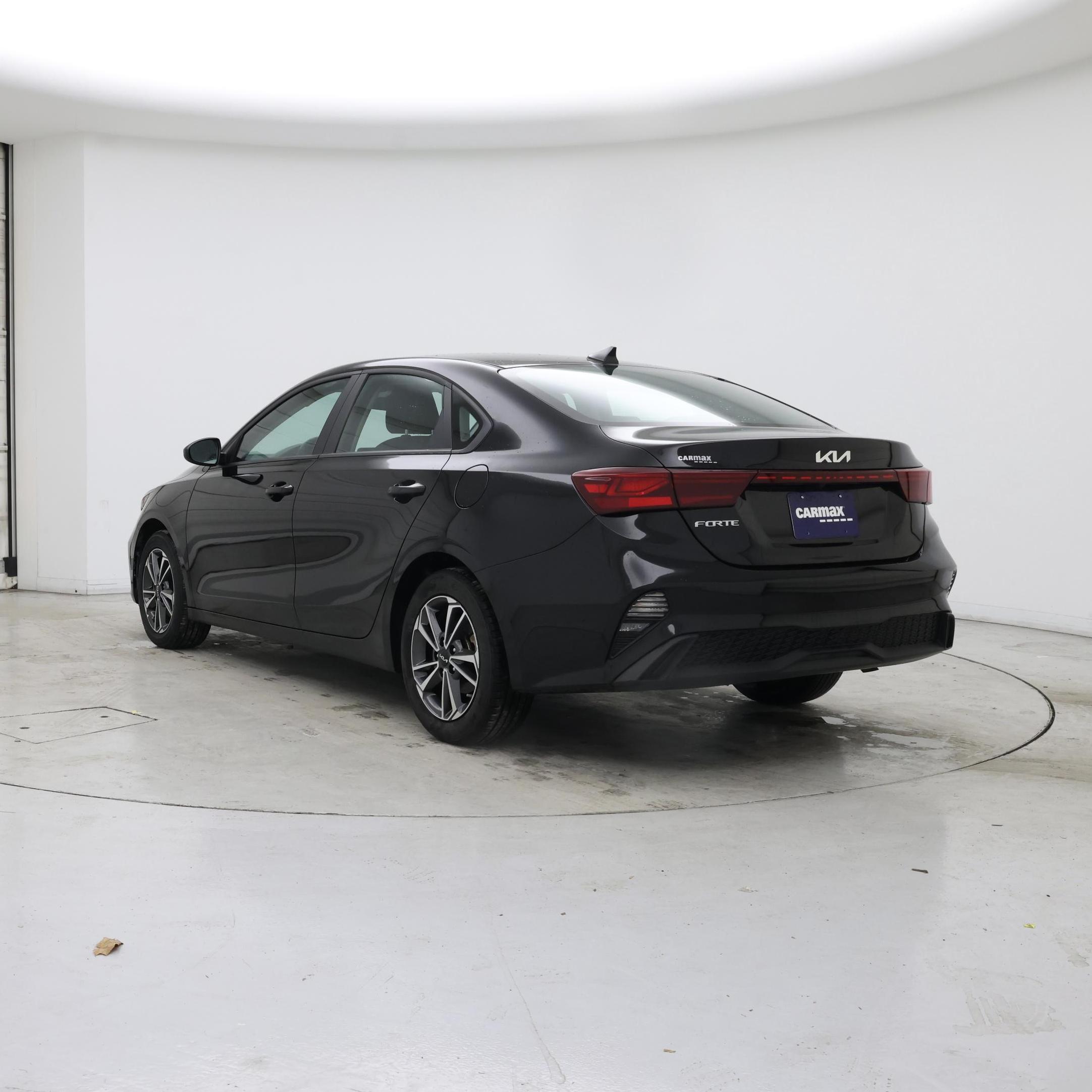 Thumbnail: 2024 Kia Forte - 2