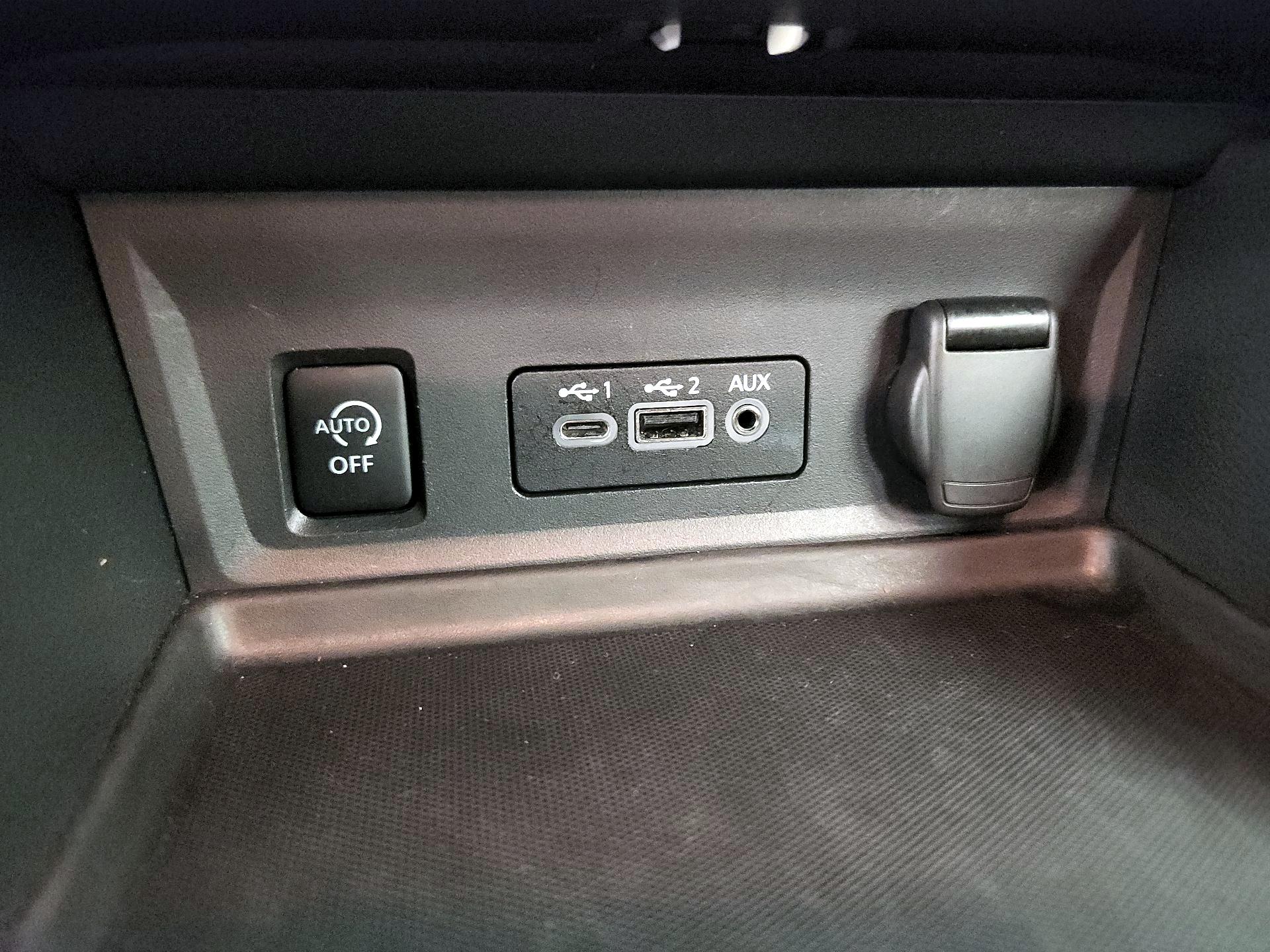 Thumbnail: 2024 Nissan Sentra - 18