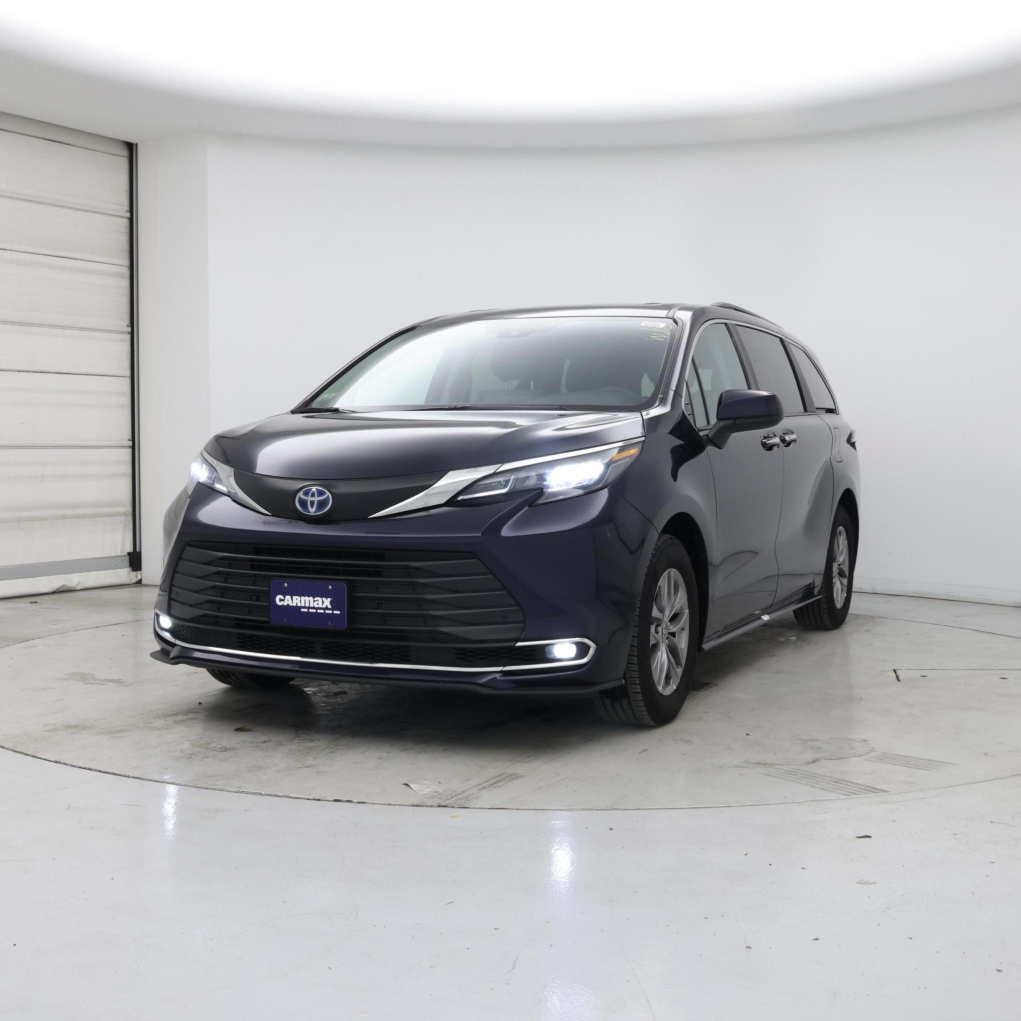 Thumbnail: 2024 Toyota Sienna - 4