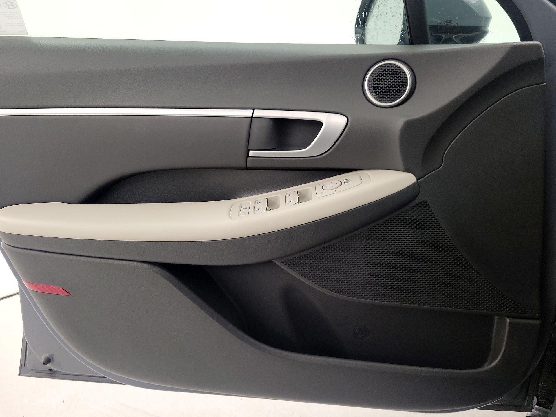 Thumbnail: 2025 Hyundai Sonata - 12