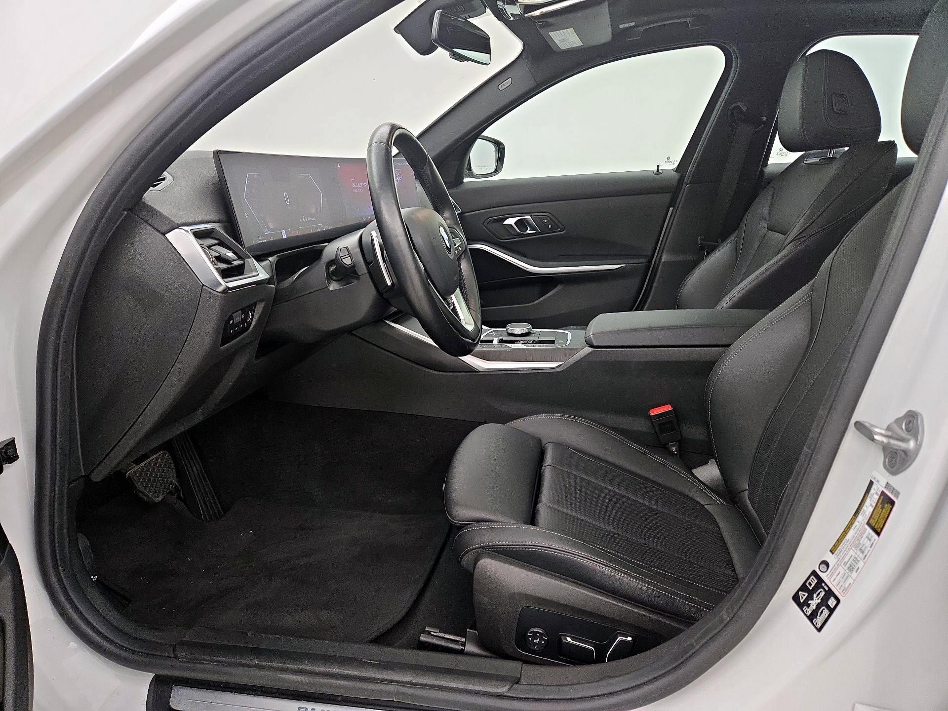 Thumbnail: 2024 BMW 3 Series - 11