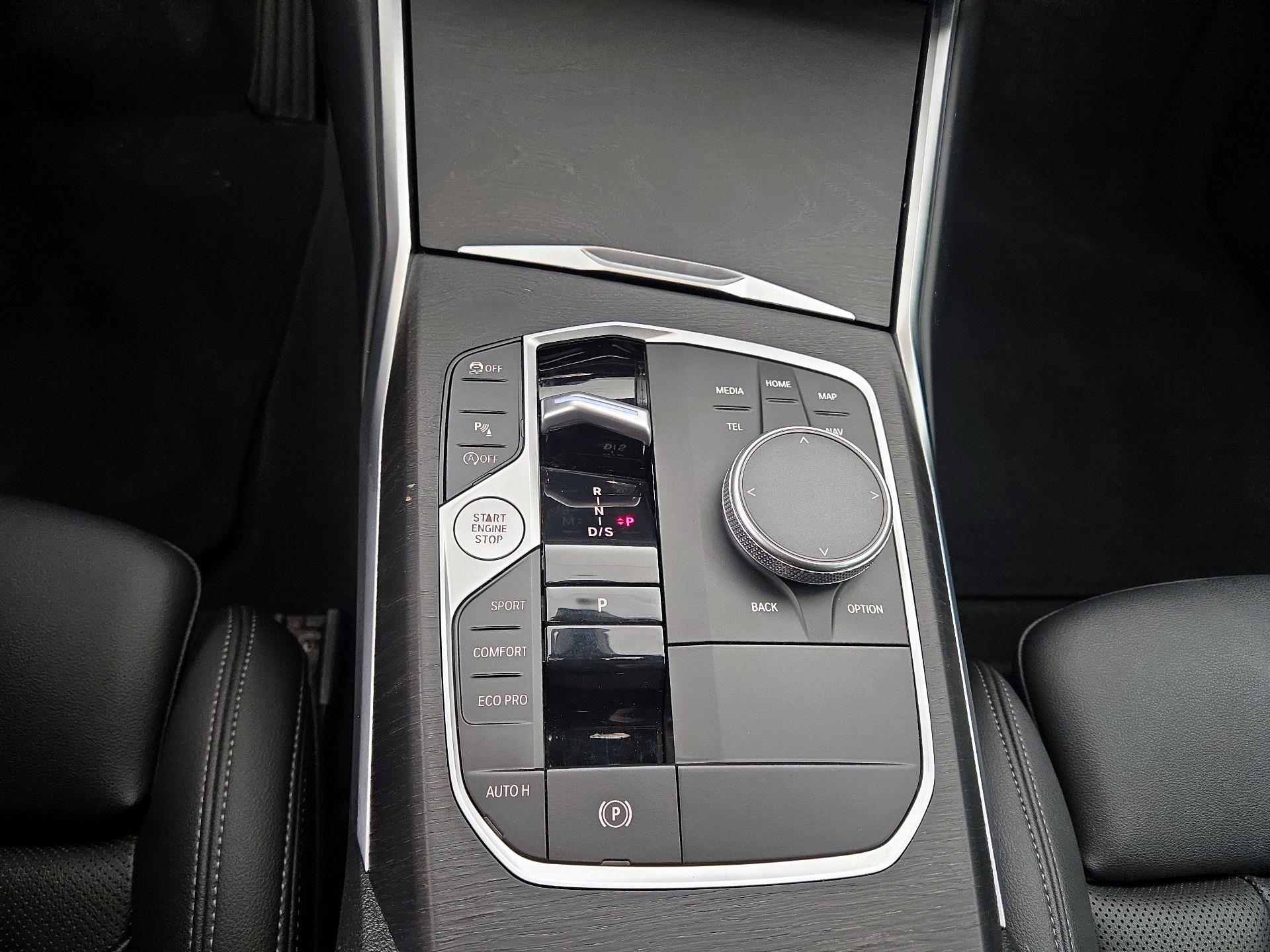 Thumbnail: 2024 BMW 3 Series - 18