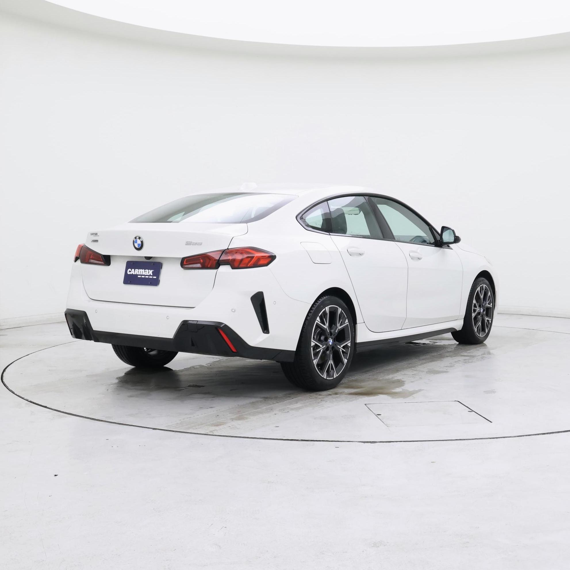 Thumbnail: 2025 BMW 2 Series - 8