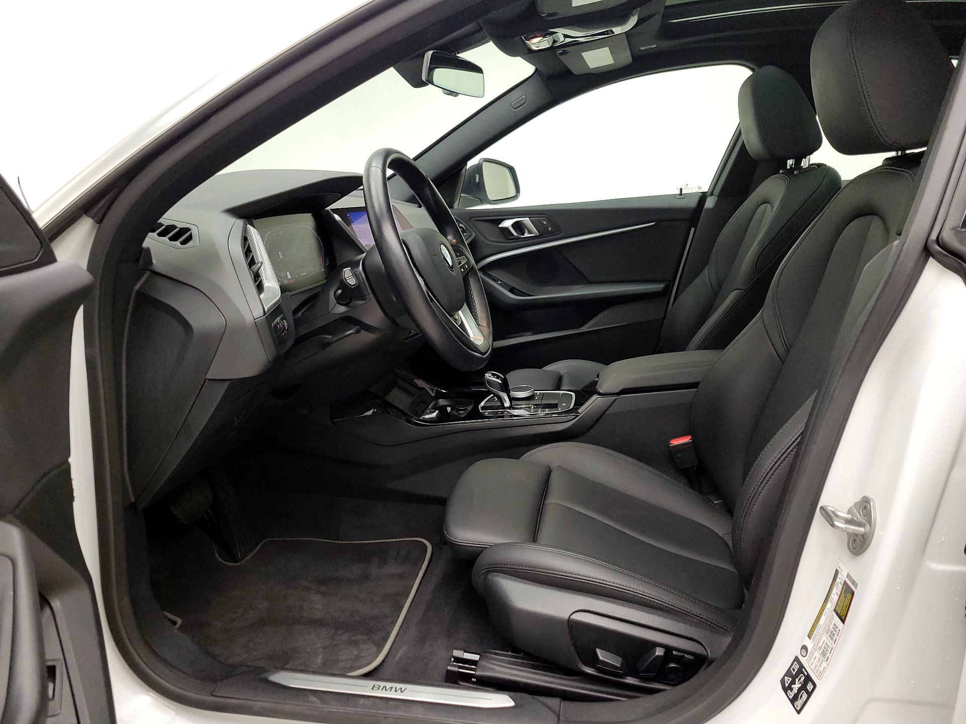 Thumbnail: 2024 BMW 2 Series - 11