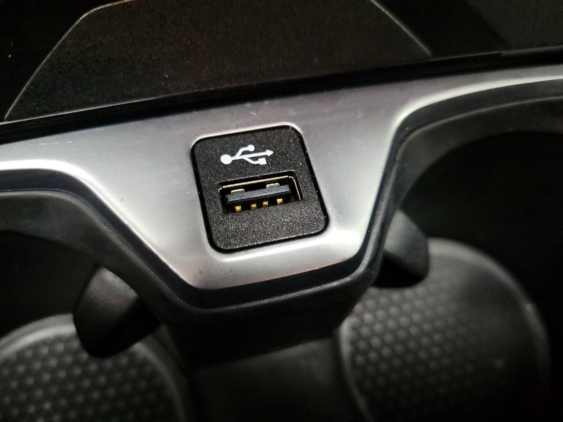 Thumbnail: 2024 BMW 2 Series - 19