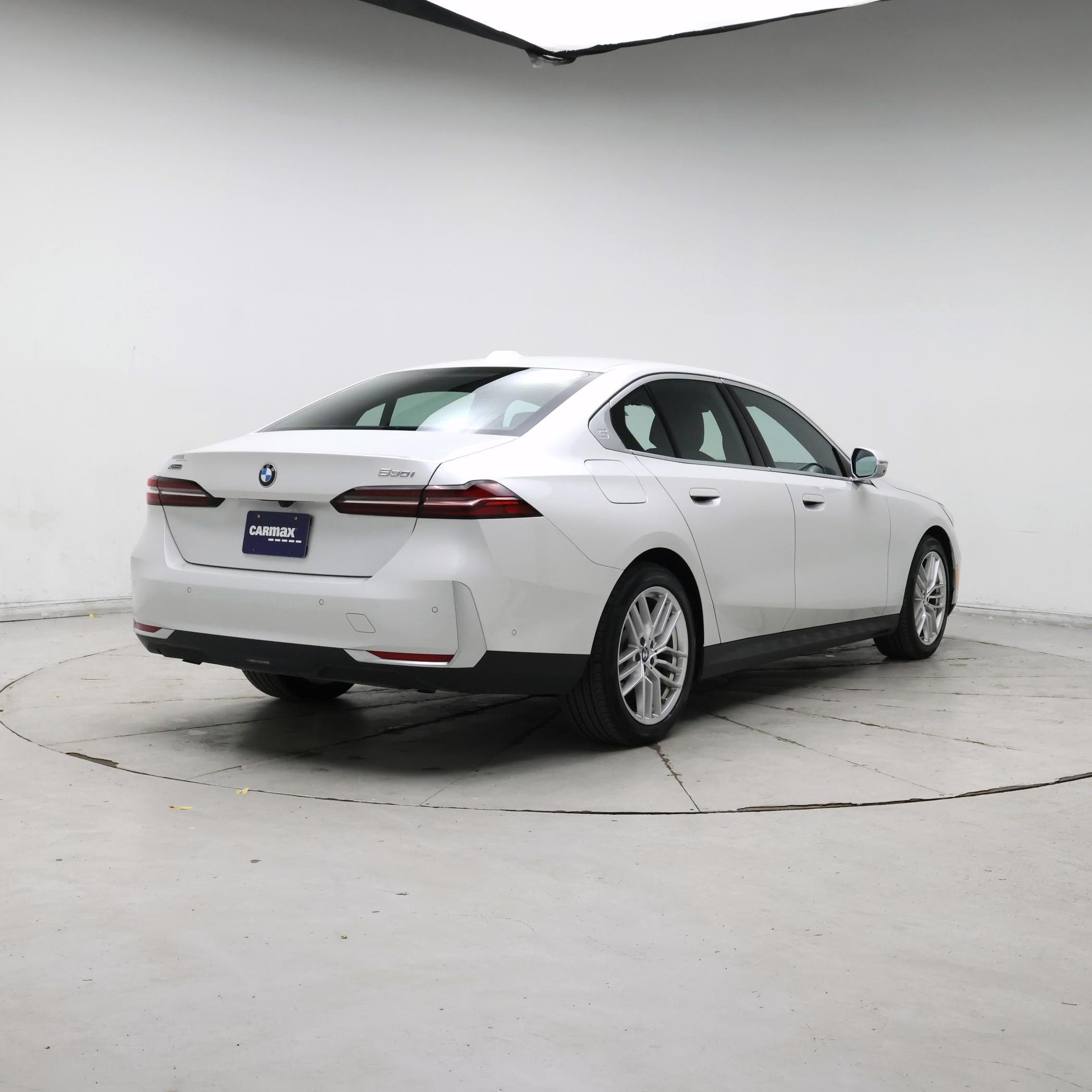 Thumbnail: 2024 BMW 5 Series - 8