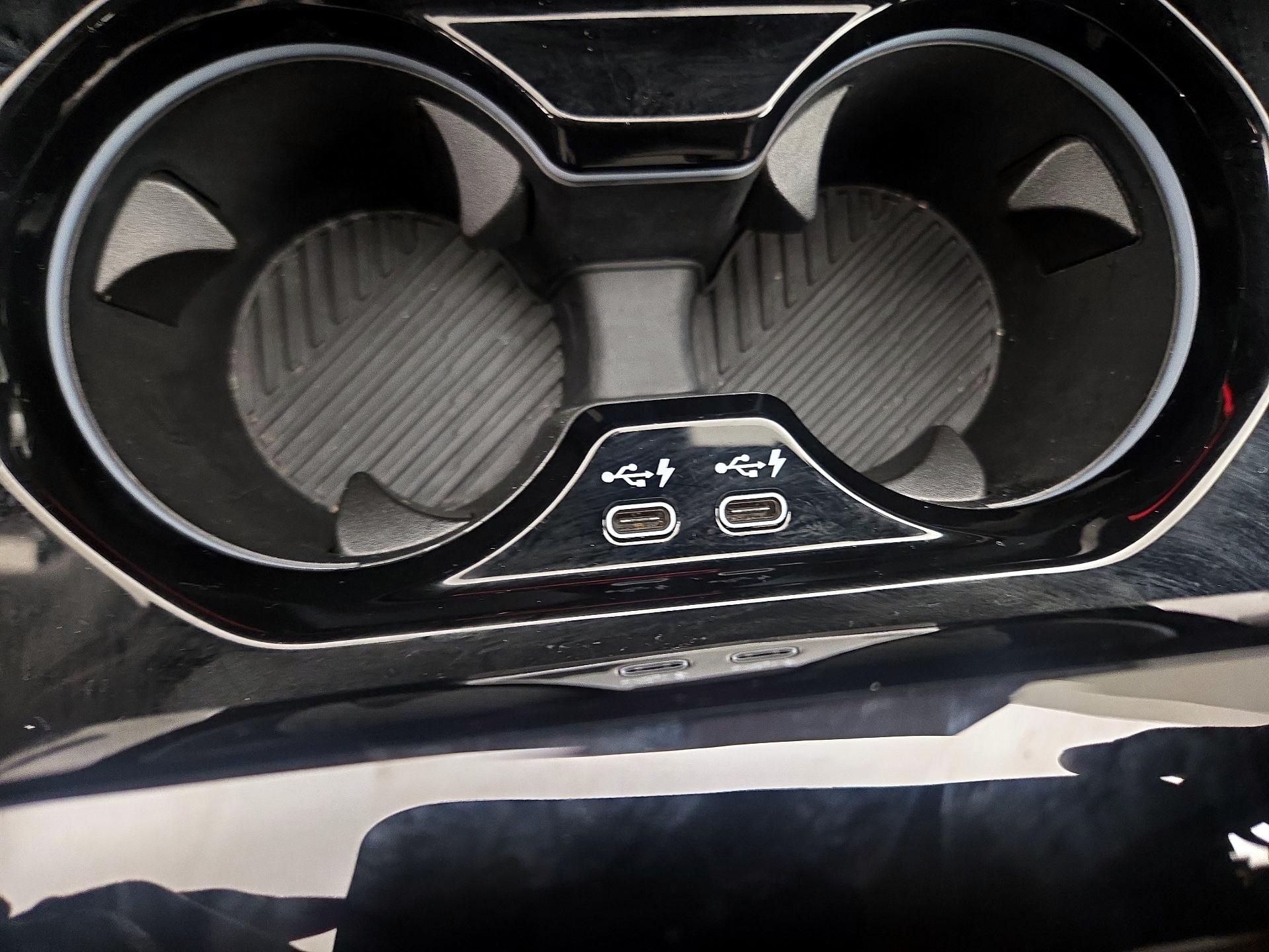 Thumbnail: 2025 BMW 5 Series - 19