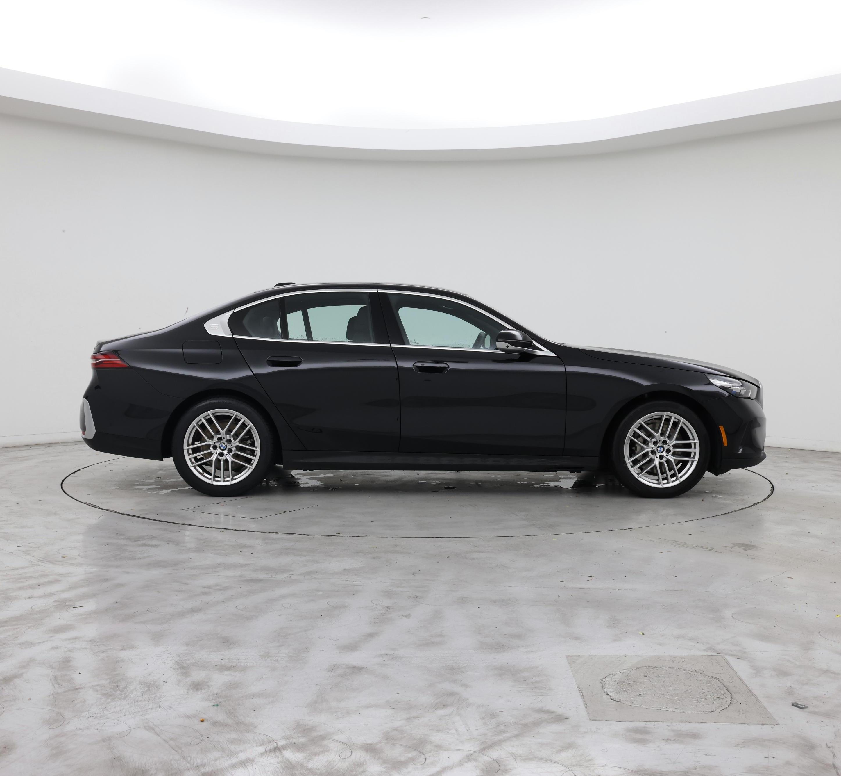 Thumbnail: 2025 BMW 5 Series - 7