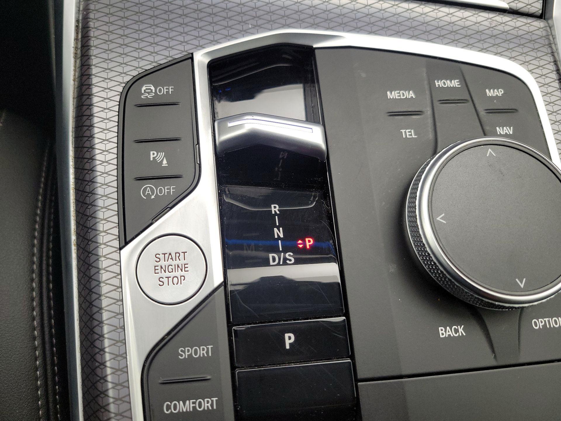 Thumbnail: 2025 BMW 4 Series - 18