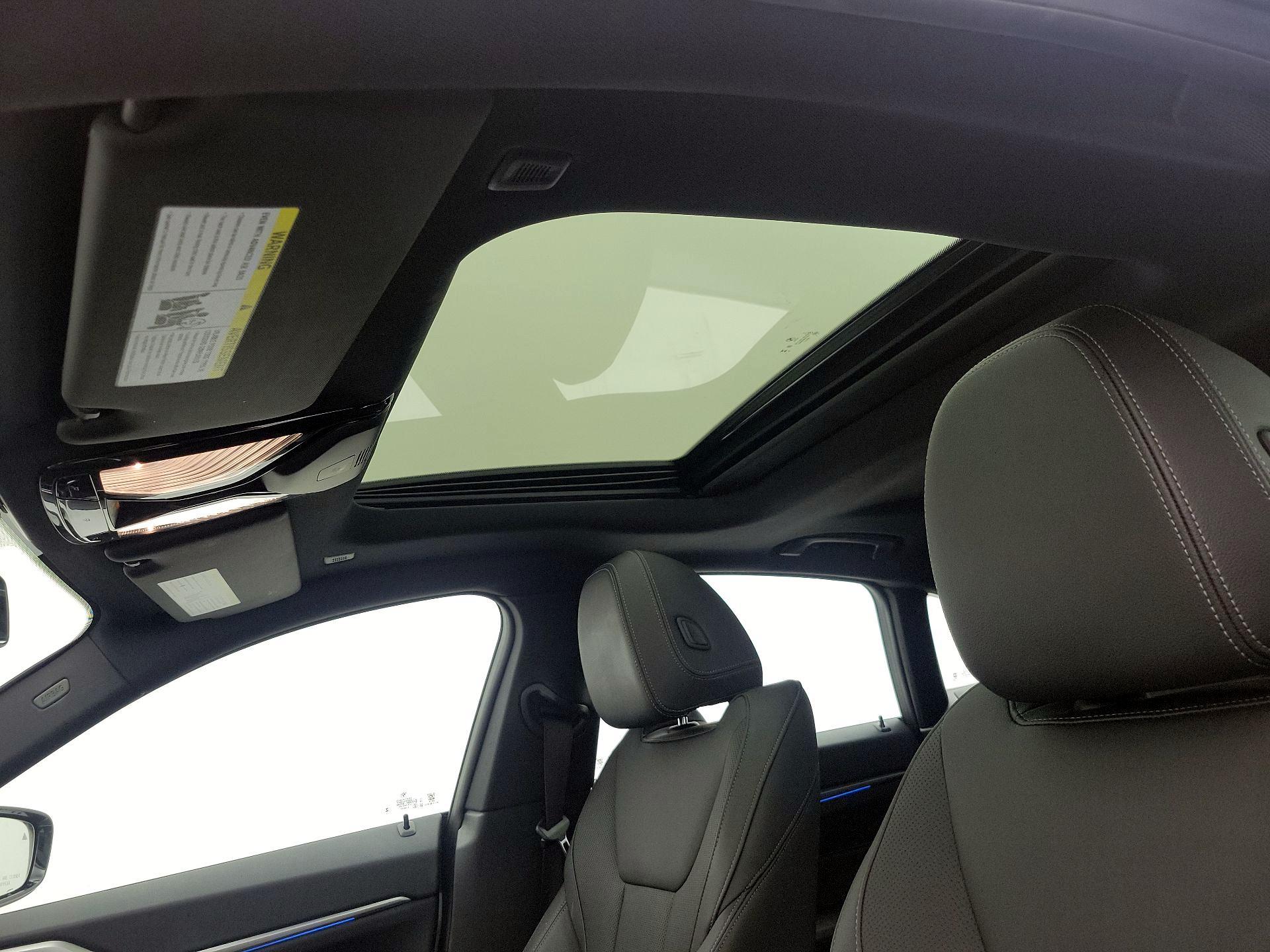 Thumbnail: 2025 BMW 4 Series - 19