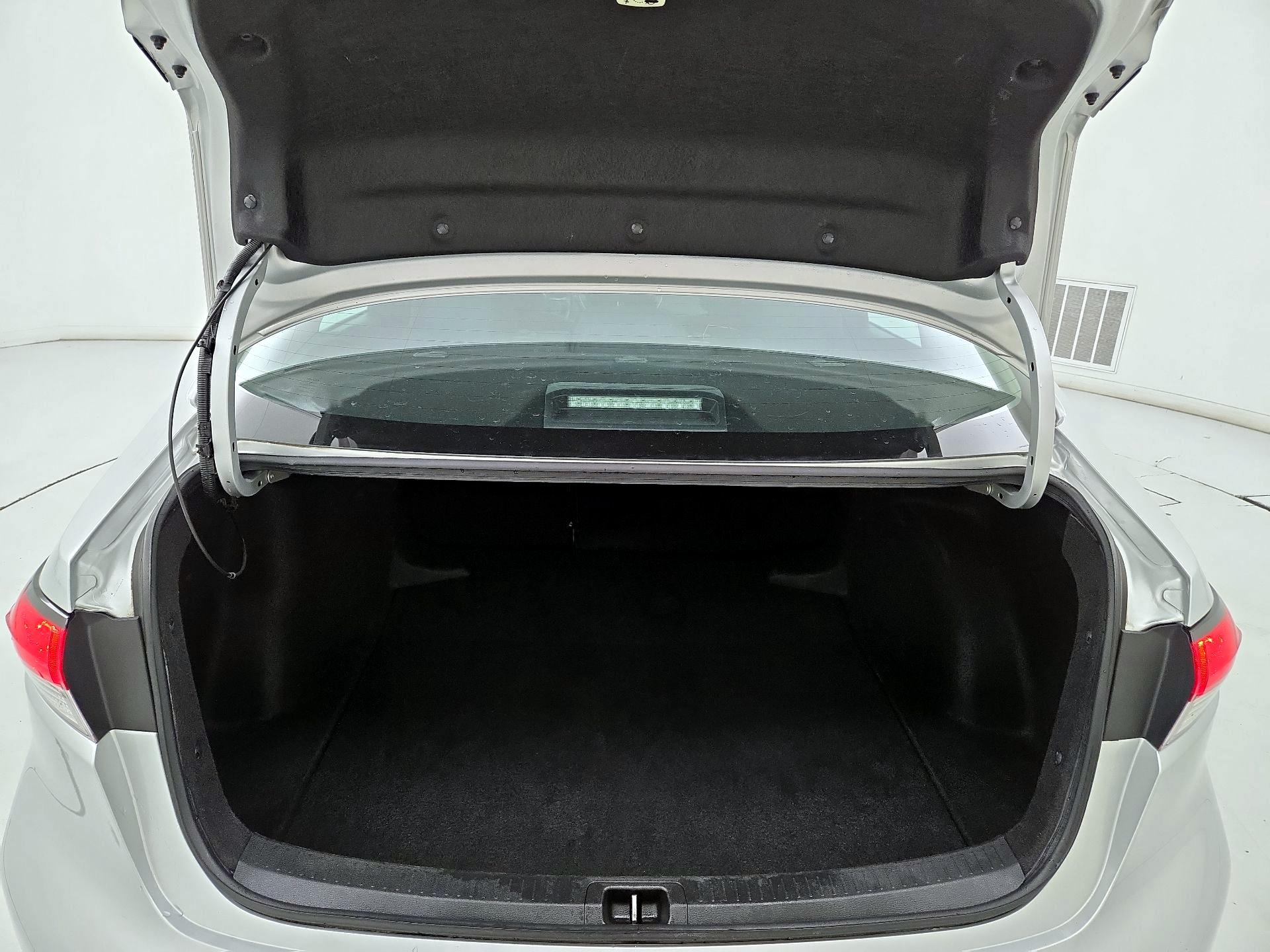 Thumbnail: 2023 Toyota Corolla - 19