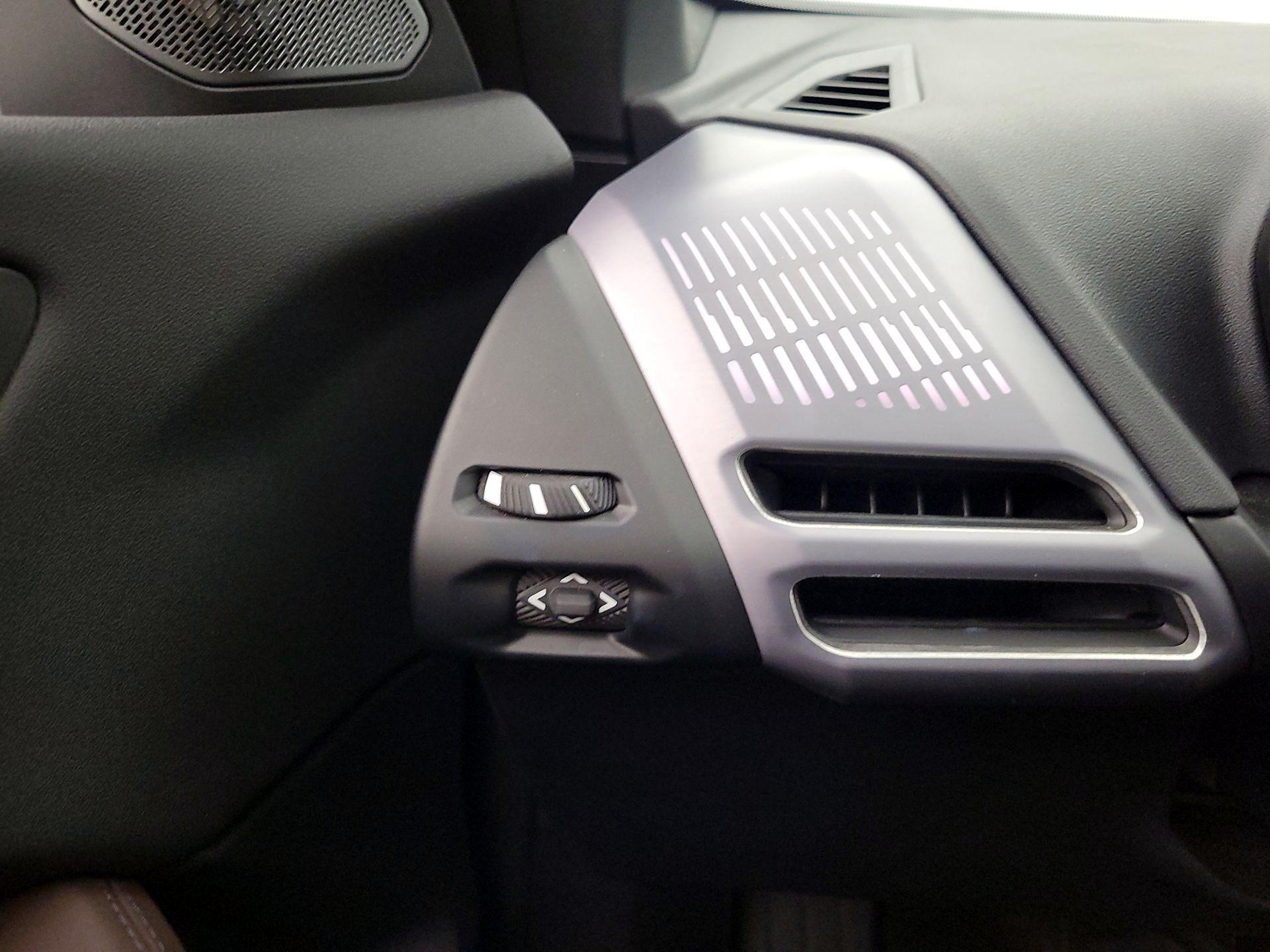 Thumbnail: 2025 BMW 2 Series - 13