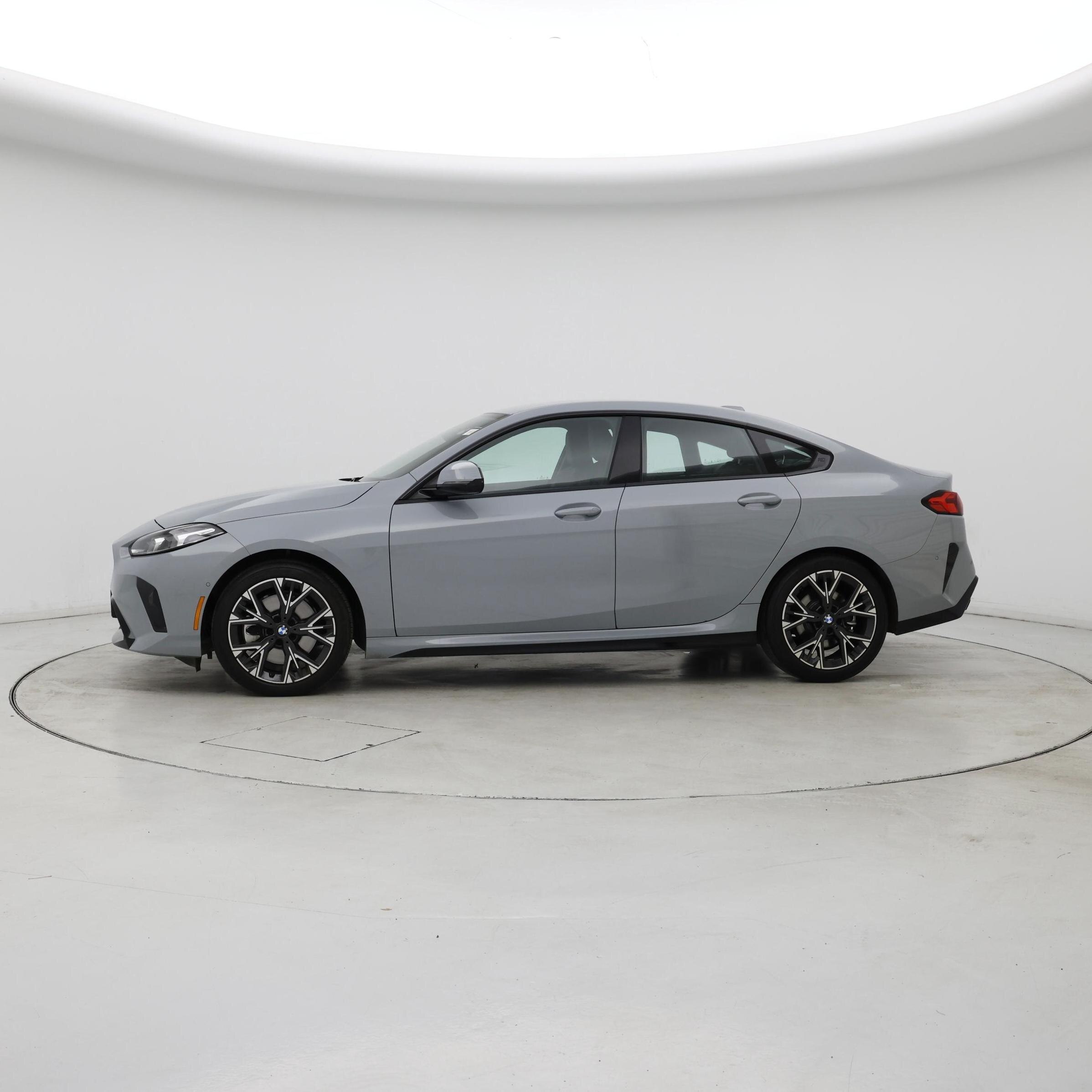 Thumbnail: 2025 BMW 2 Series - 3