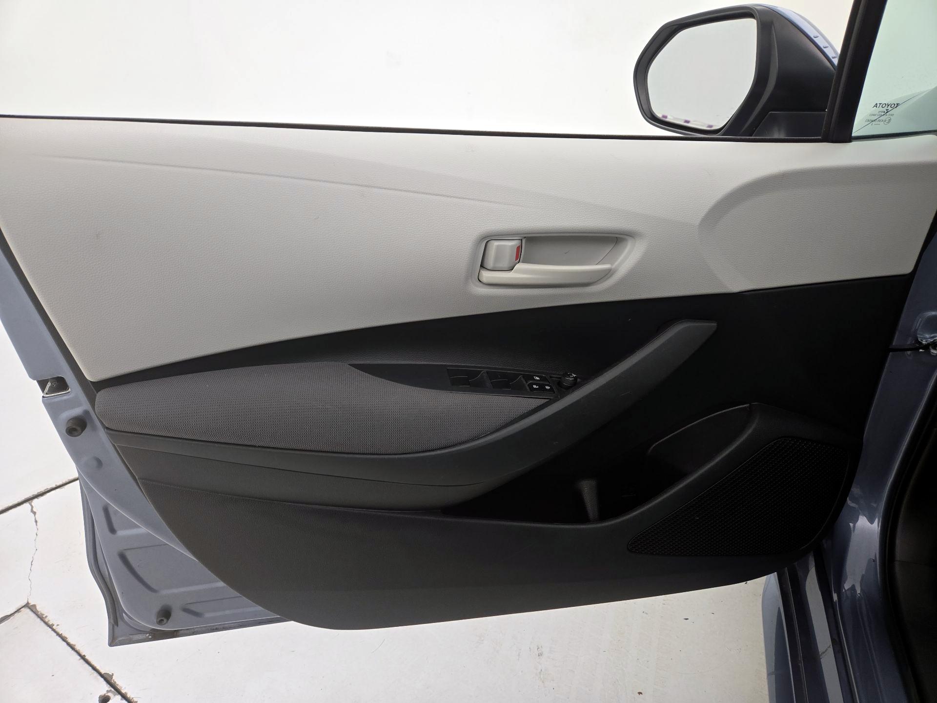 Thumbnail: 2023 Toyota Corolla - 12