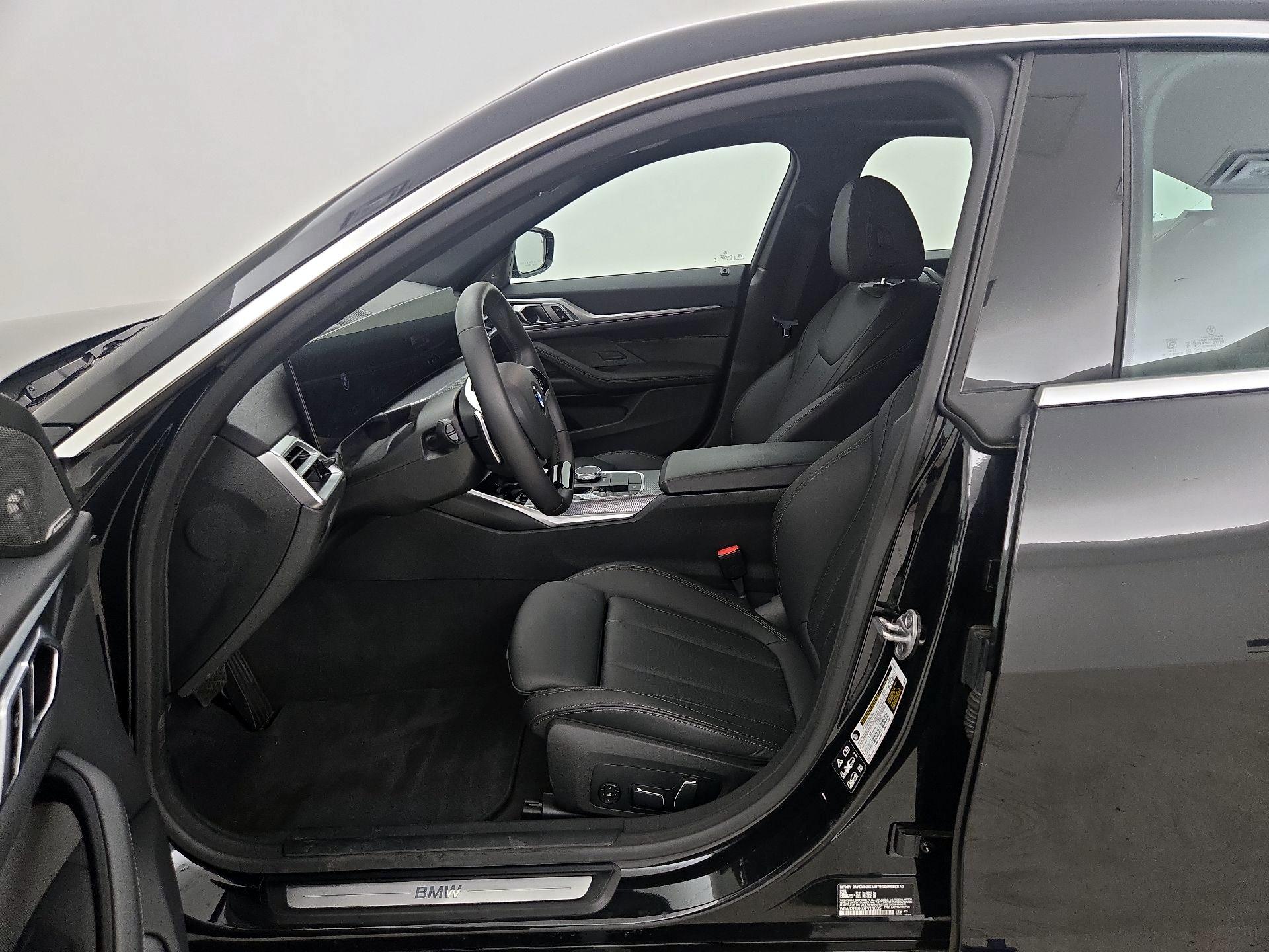 Thumbnail: 2025 BMW 4 Series - 11