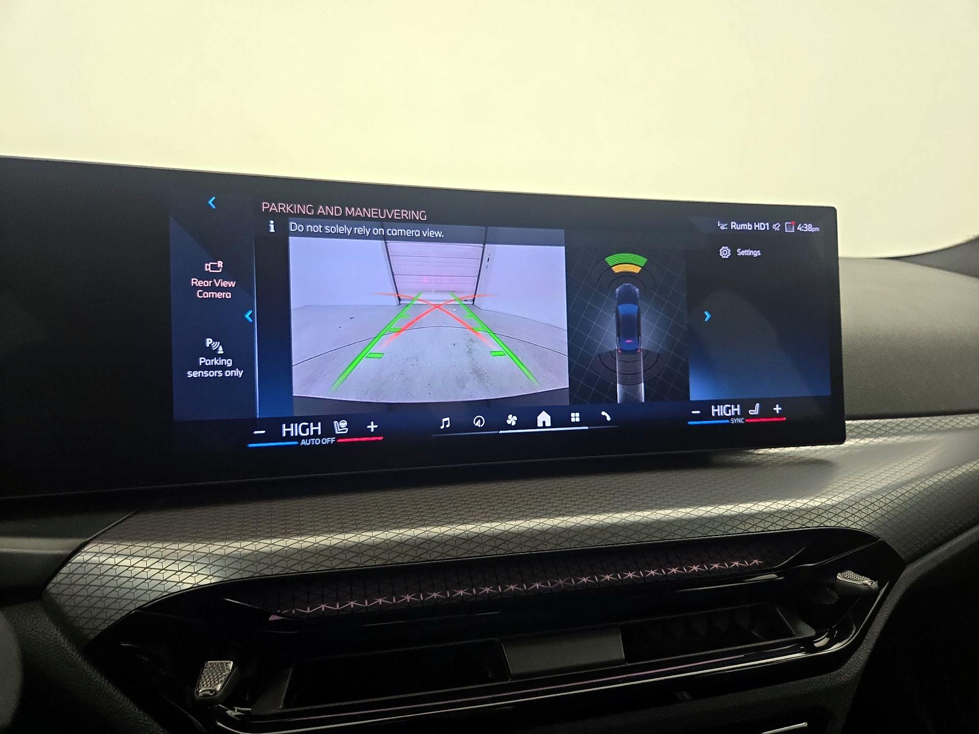 Thumbnail: 2025 BMW 4 Series - 15