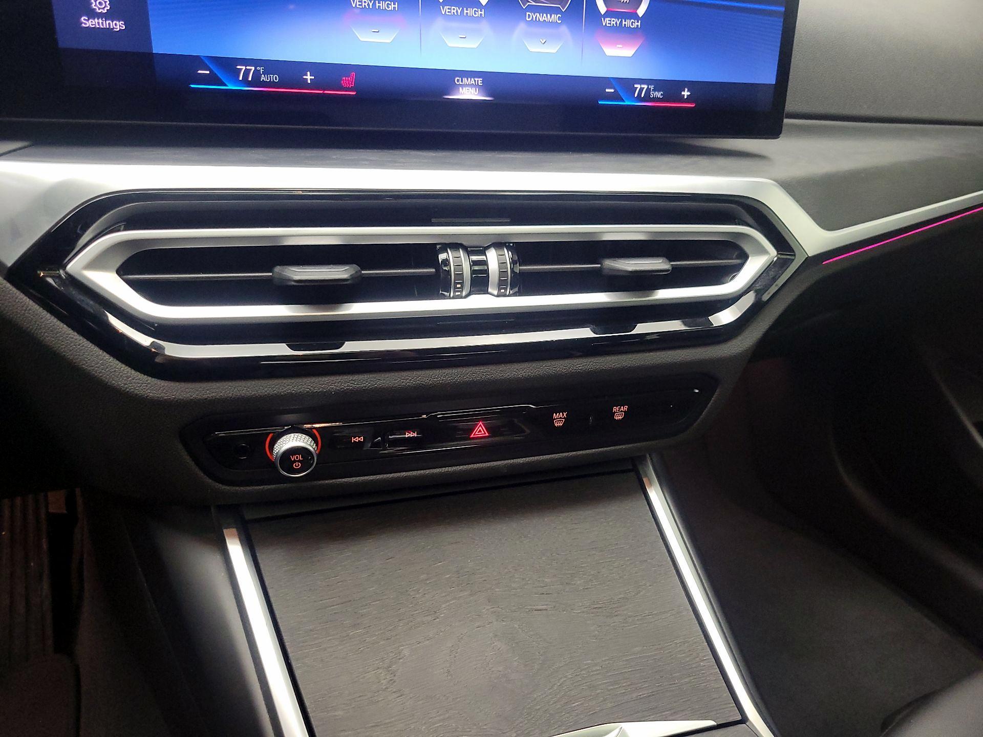 Thumbnail: 2024 BMW 3 Series - 17