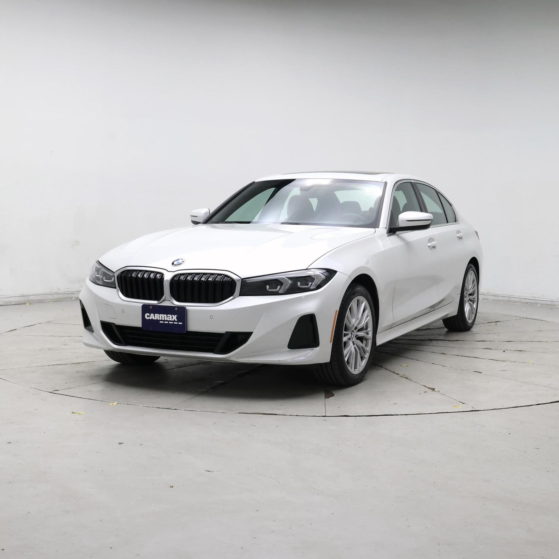 Thumbnail: 2024 BMW 3 Series - 4