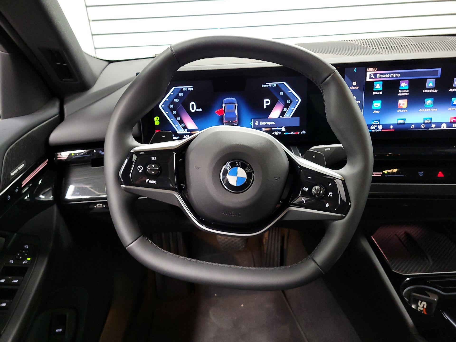 Thumbnail: 2025 BMW 5 Series - 10