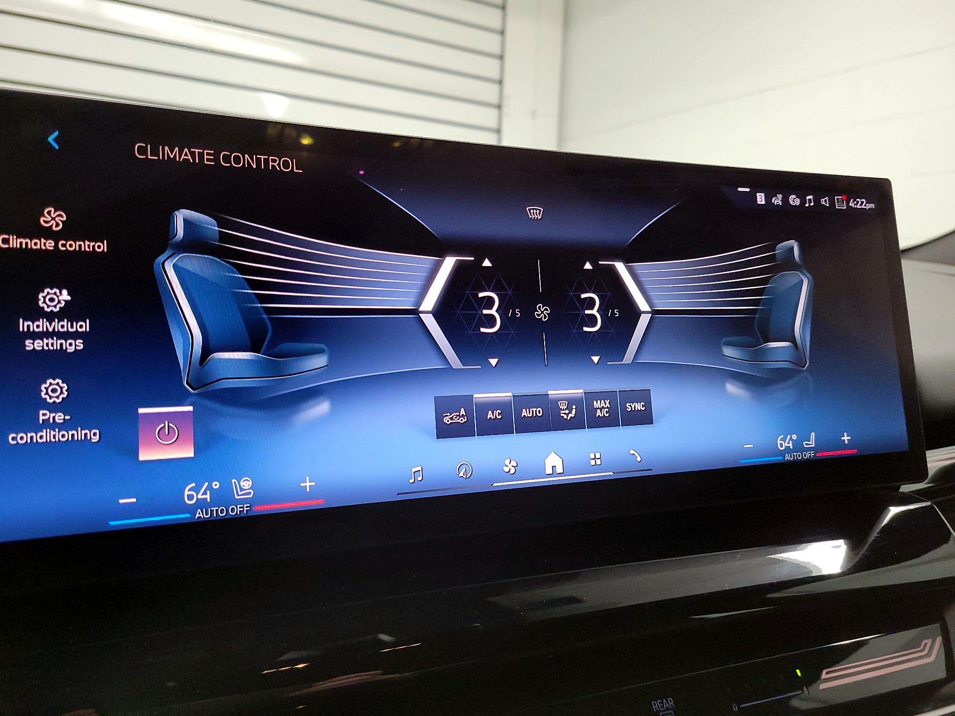 Thumbnail: 2025 BMW 5 Series - 14