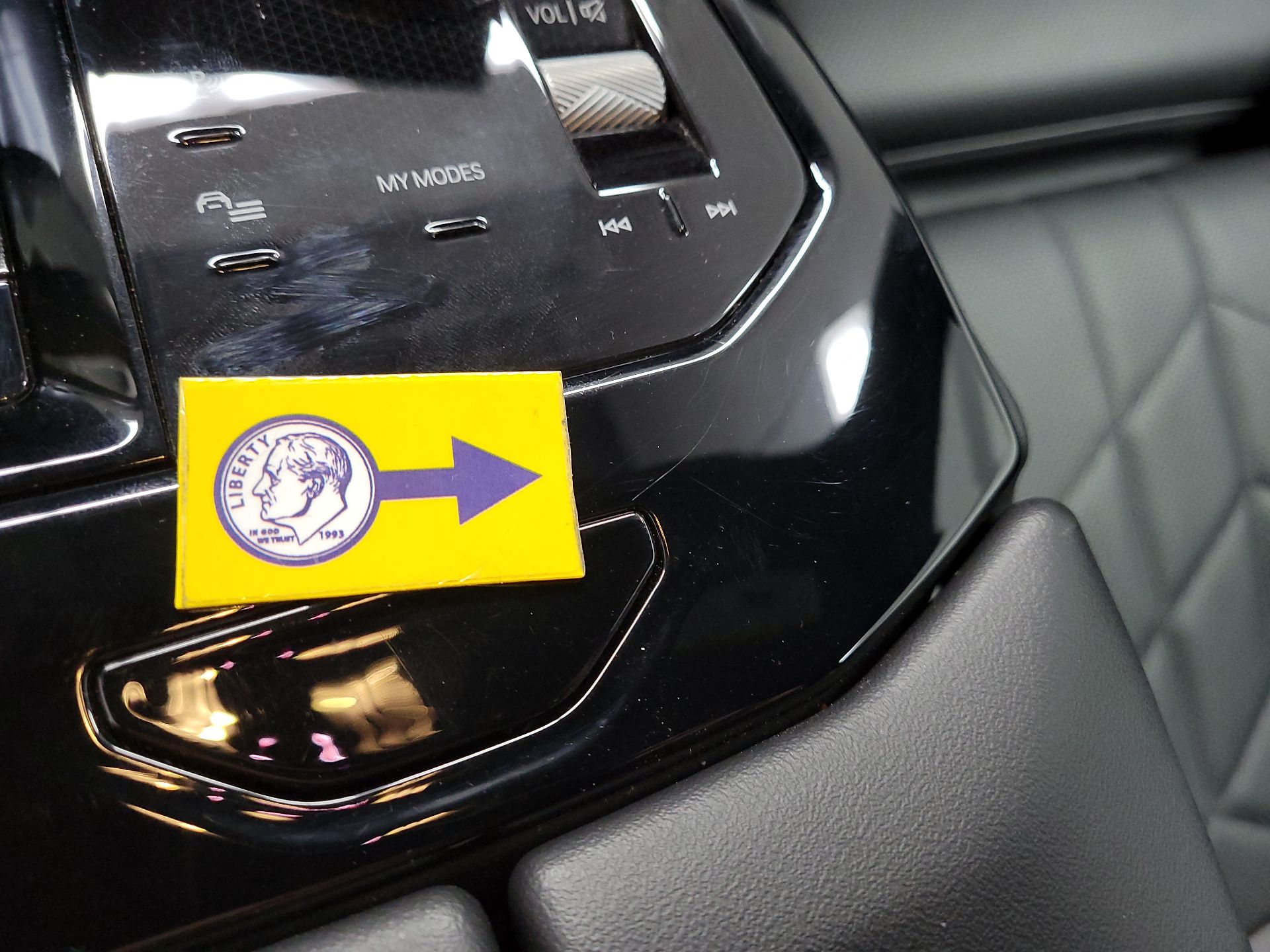 Thumbnail: 2025 BMW 5 Series - 20