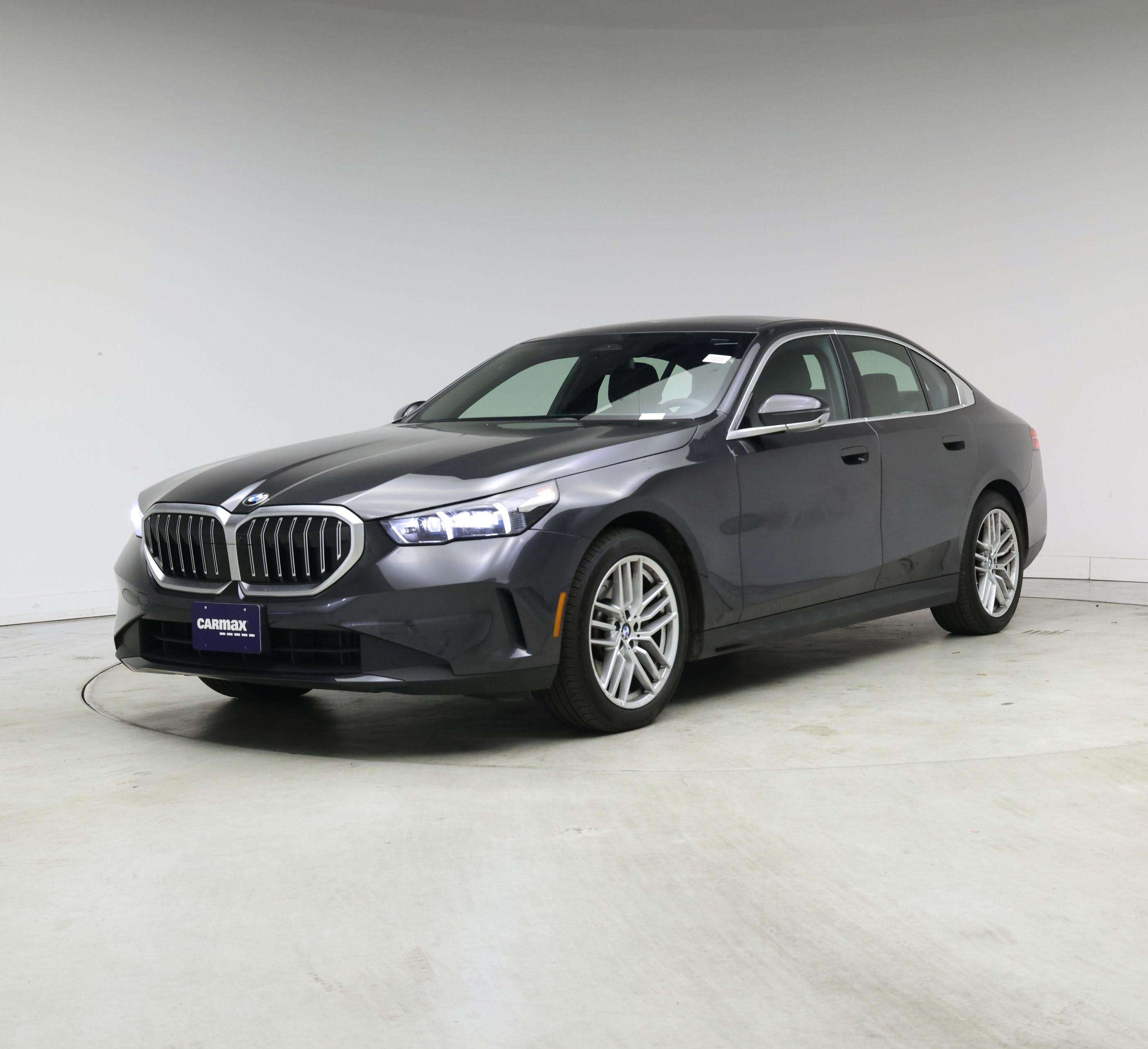 Thumbnail: 2025 BMW 5 Series - 4