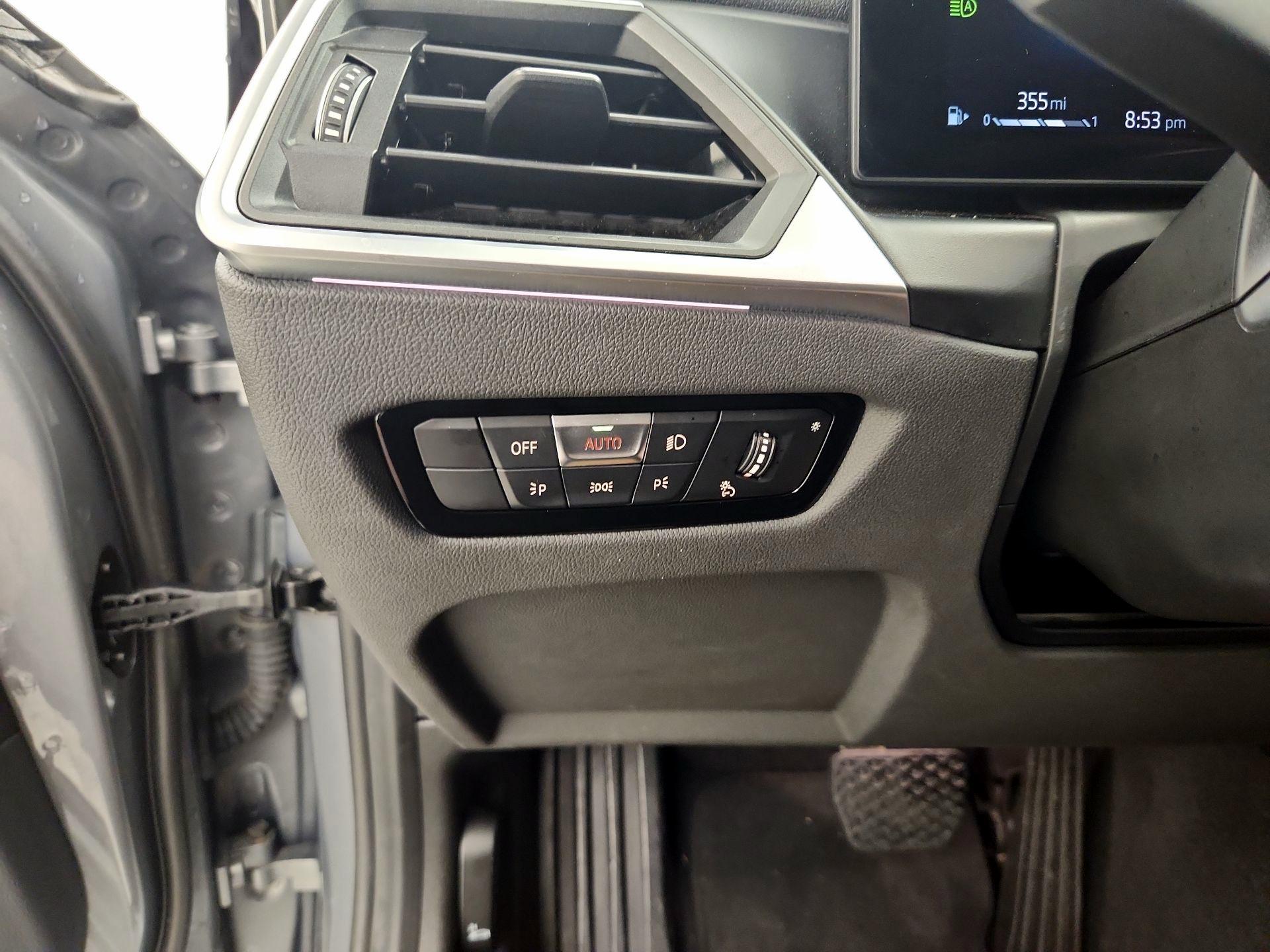 Thumbnail: 2024 BMW 3 Series - 13