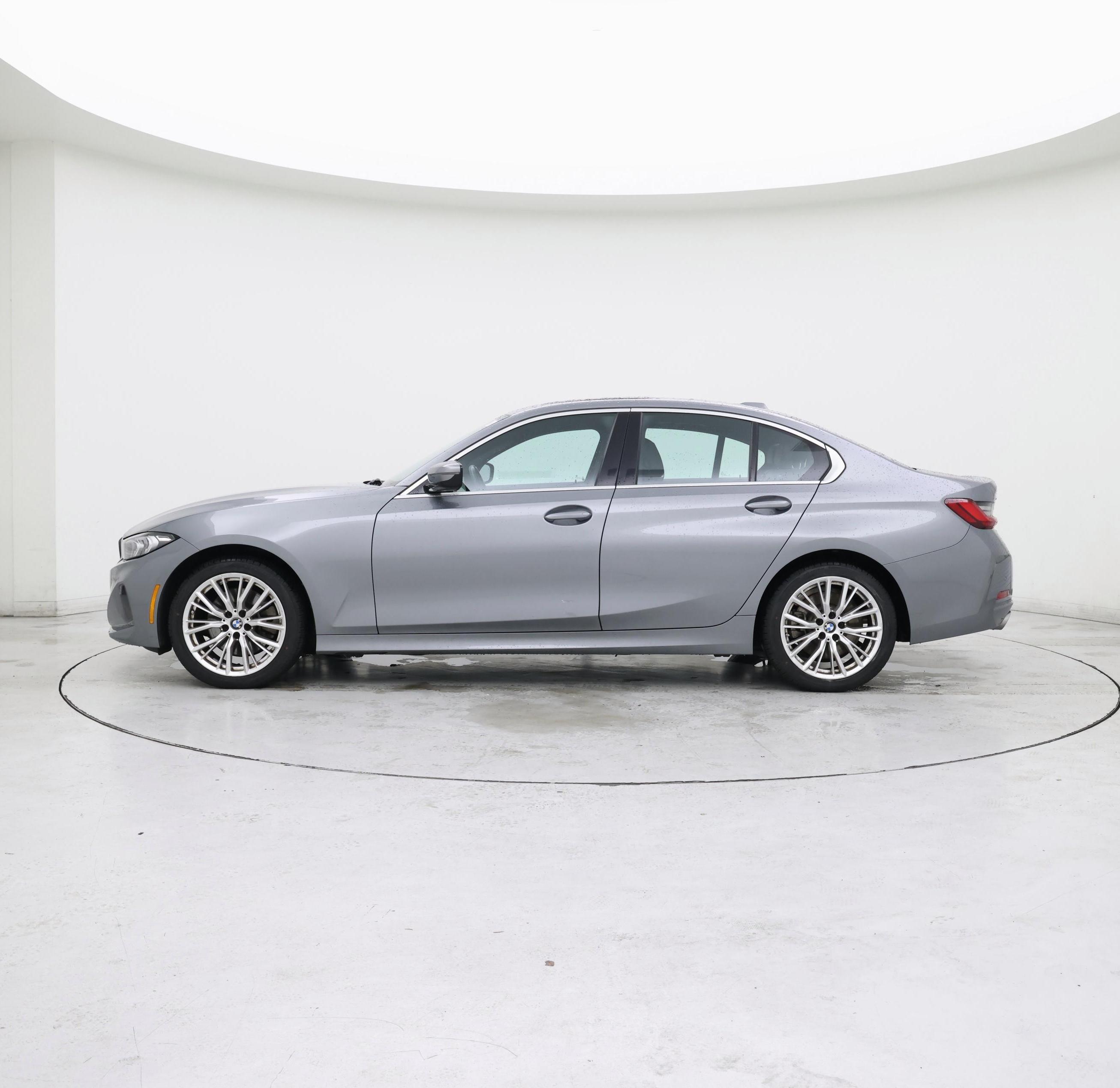 Thumbnail: 2024 BMW 3 Series - 3