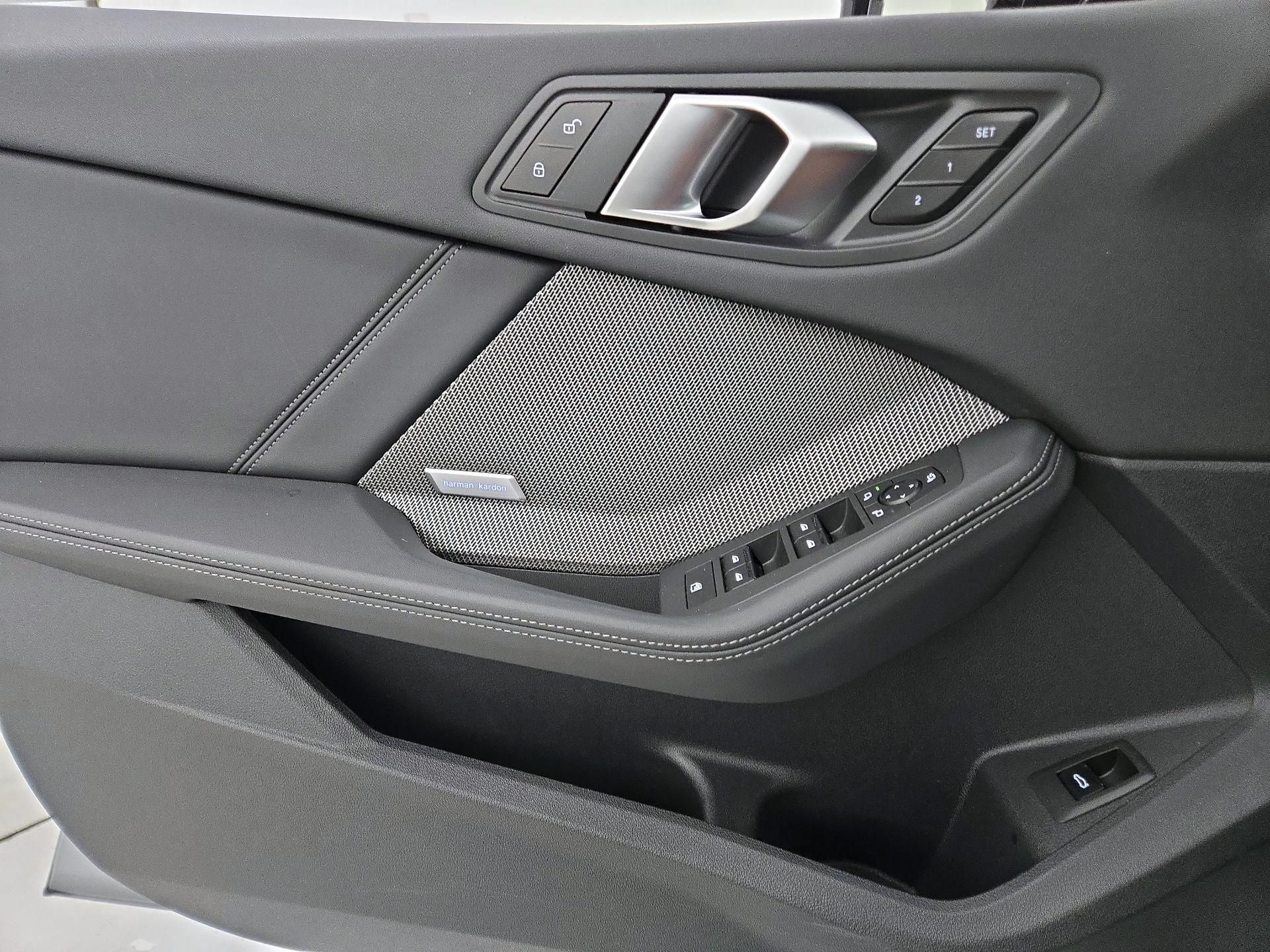 Thumbnail: 2025 BMW 2 Series - 12