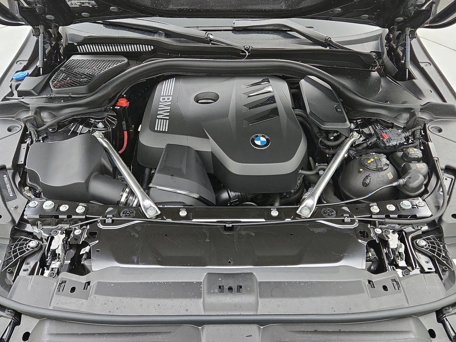 2025 BMW 5 Series 530i - Photo 21