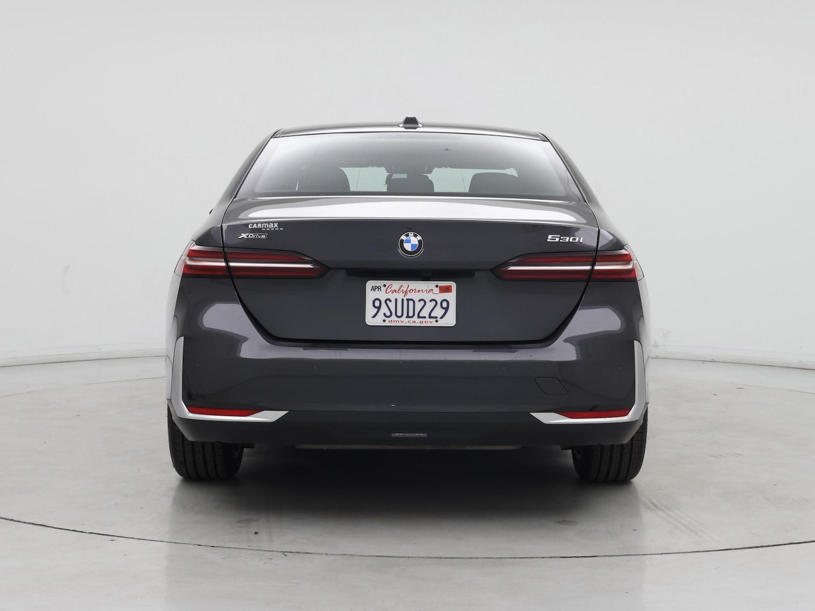 2025 BMW 5 Series 530i - Photo 7